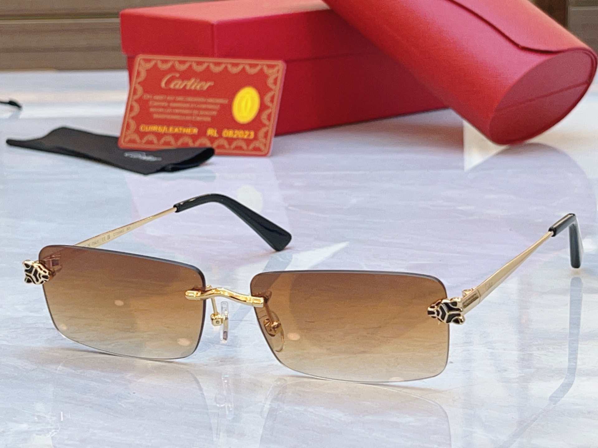 ，【CARTIE*】卡地*亚新款太阳镜，Mod:CT0598S，Size:59口18-140