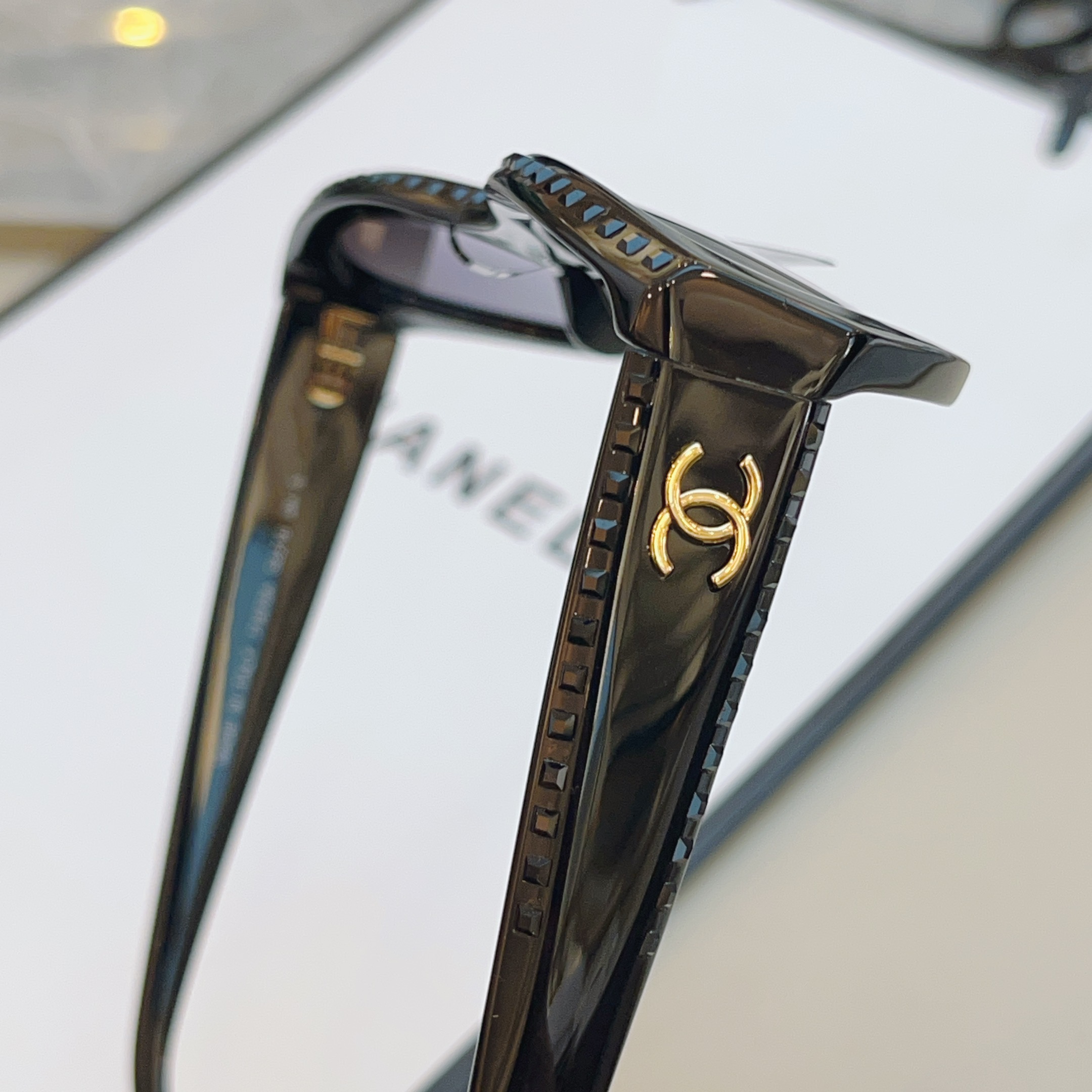 ，【CHANE*】香奈*儿新款太阳镜🕶️ 高版本✨，MODEL：71670A，SIZE：52口17-14