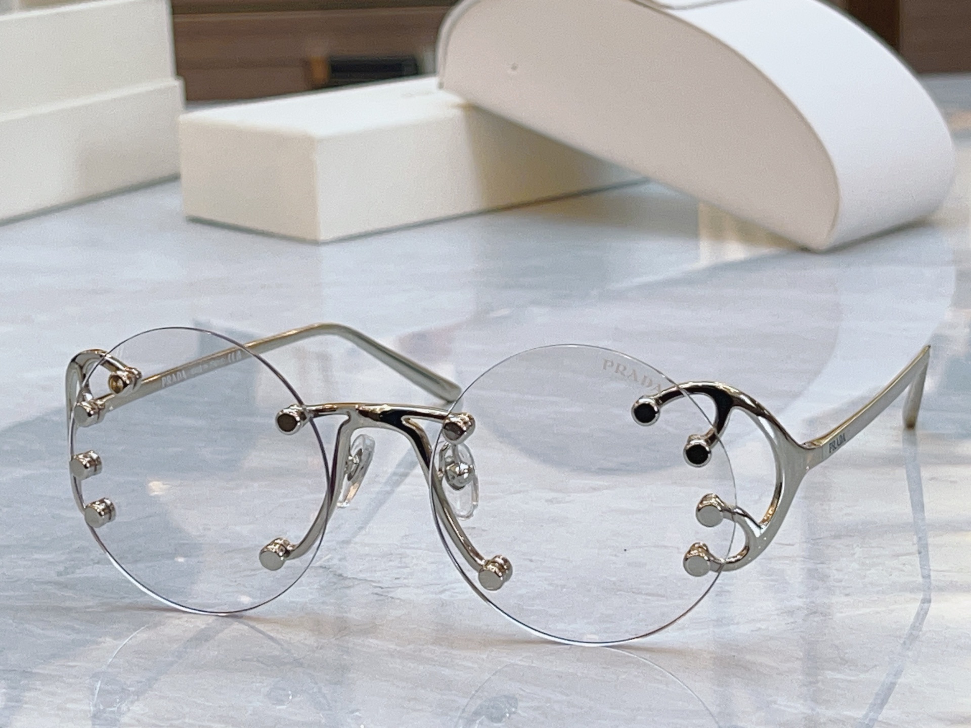 ，【PRAD*】普拉*达新款眼镜架，MODEL：PR C56S，SIZE：51口20-135