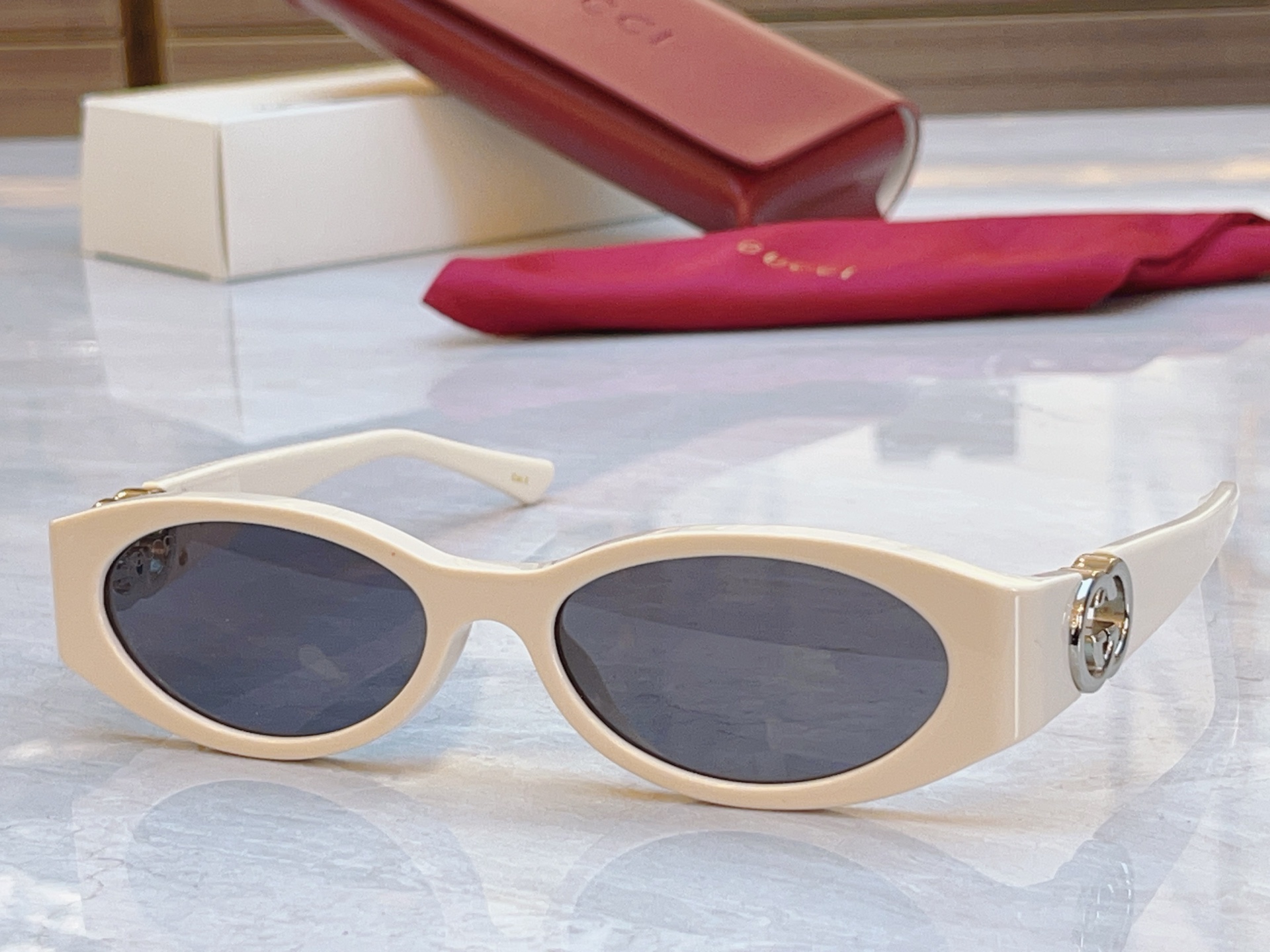 ，【GUCC*】古*驰新款太阳镜，GG1660S，SIZE:54口16-135