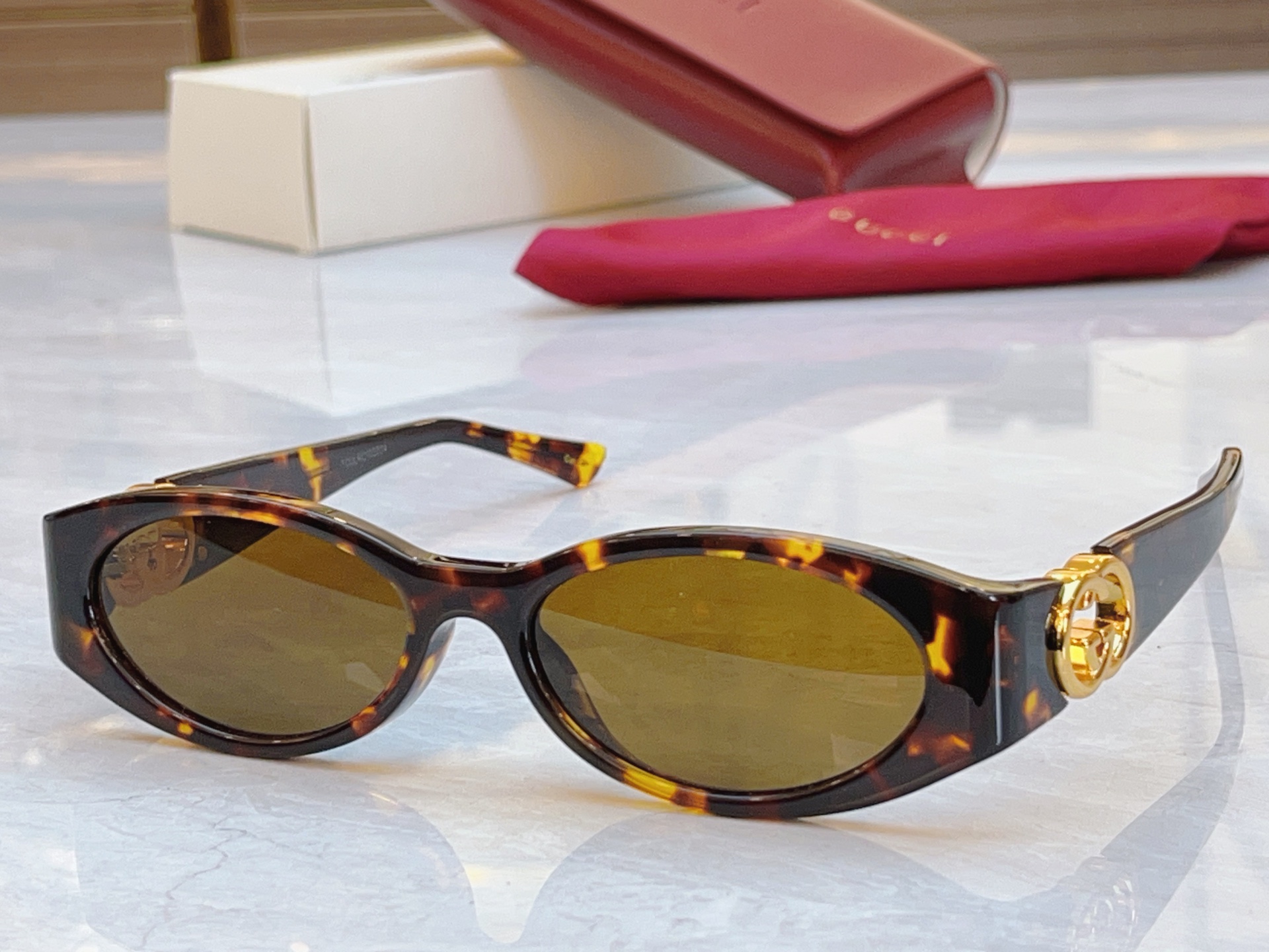 ，【GUCC*】古*驰新款太阳镜，GG1660S，SIZE:54口16-135