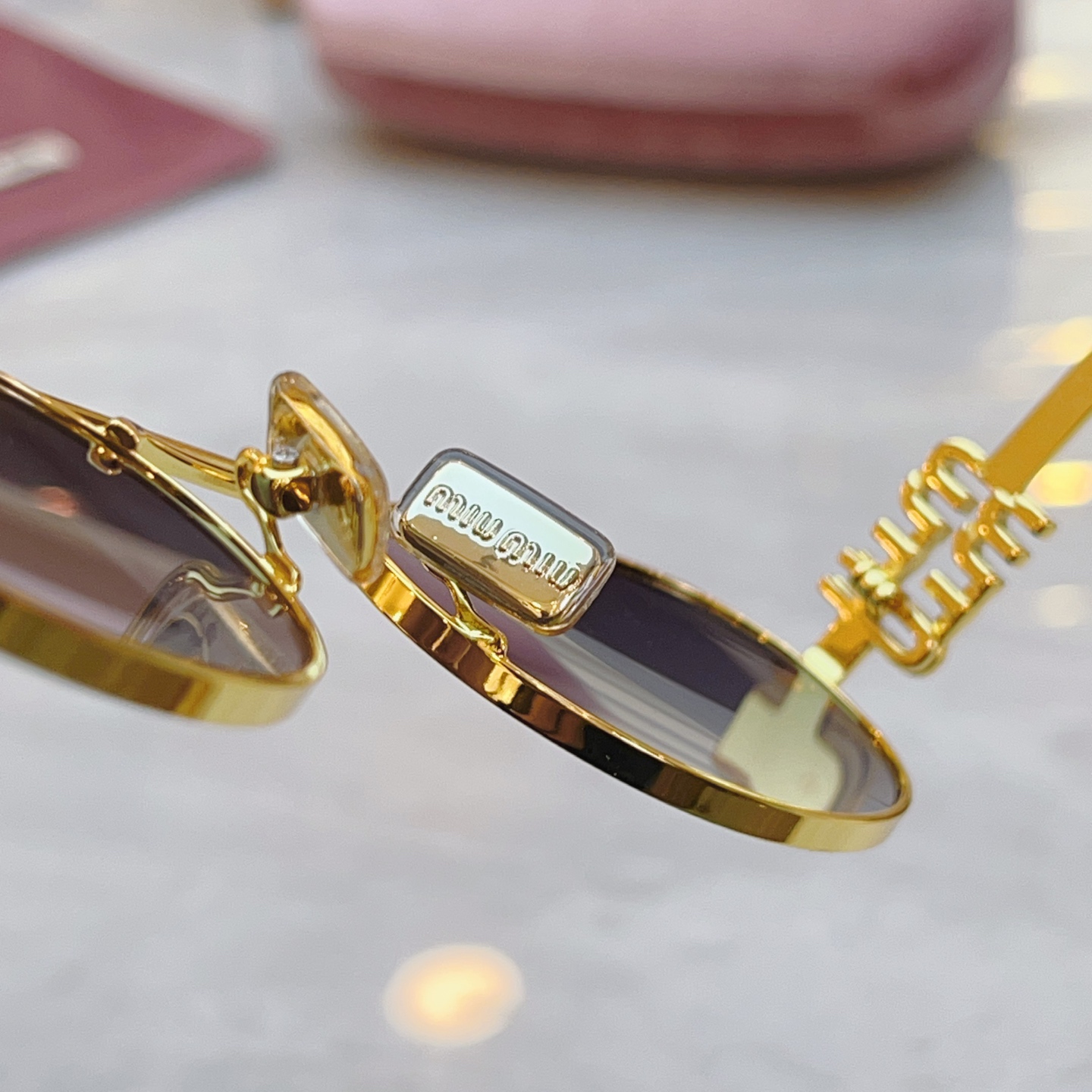 ，【MIUMI*】缪*缪新款太阳镜🕶️，Mod:SMU 54ZS，SIZE:53口19-140