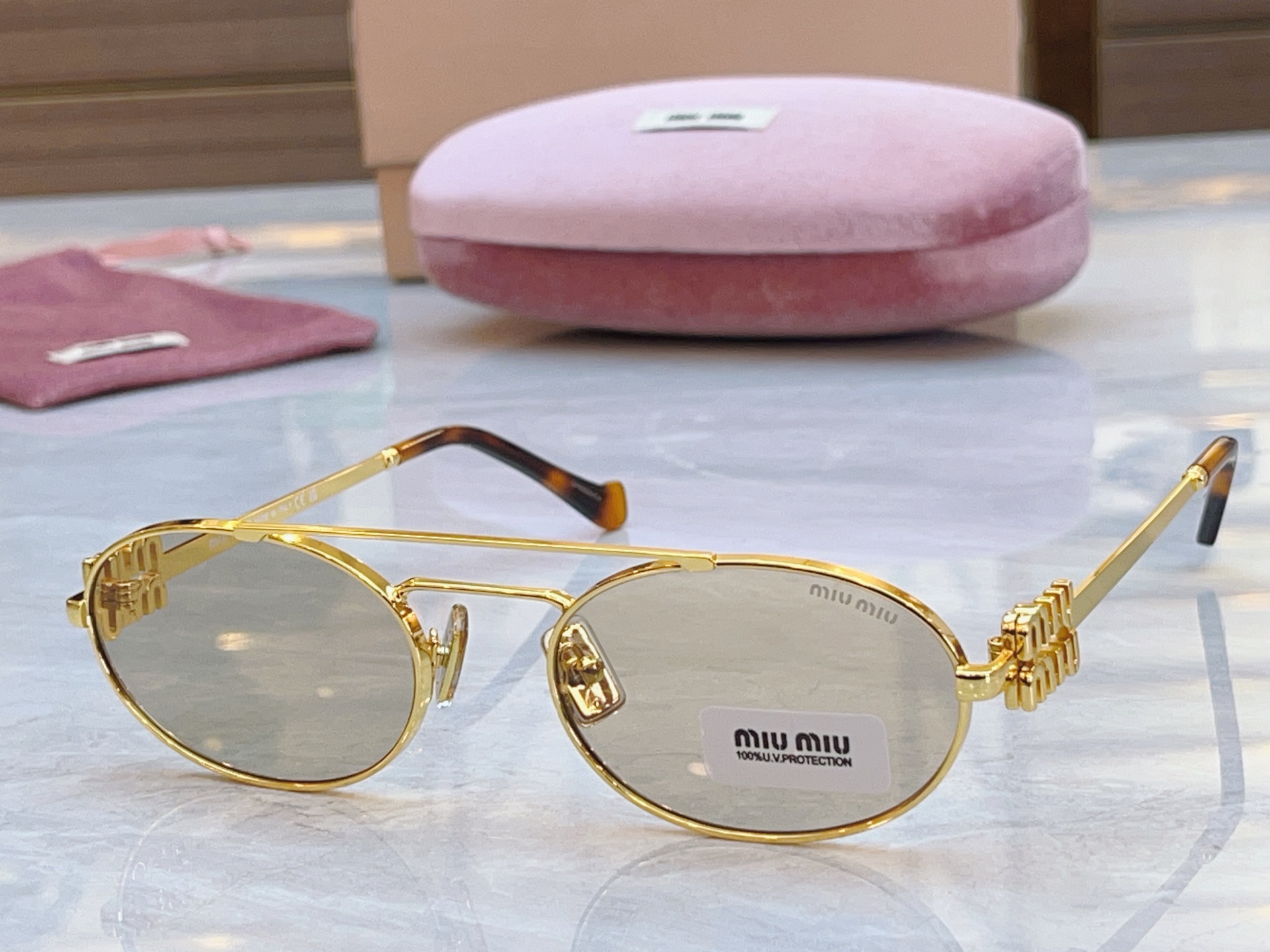 ，【MIUMI*】缪*缪新款太阳镜🕶️，Mod:SMU 54ZS，SIZE:53口19-140