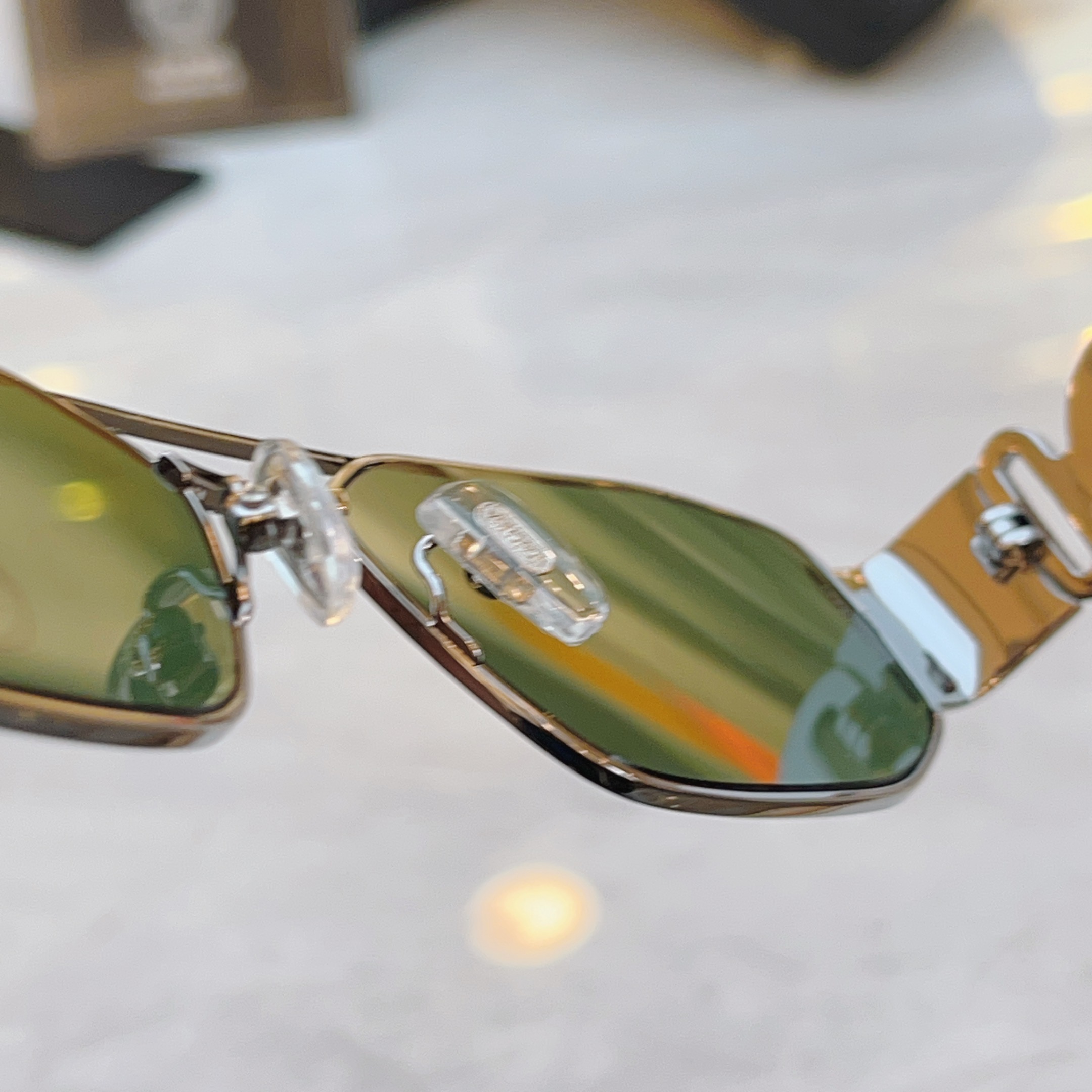 ，【VERSAC*】范思*哲新款太阳镜，MODEL：VE2287，SIZE：54口15-145