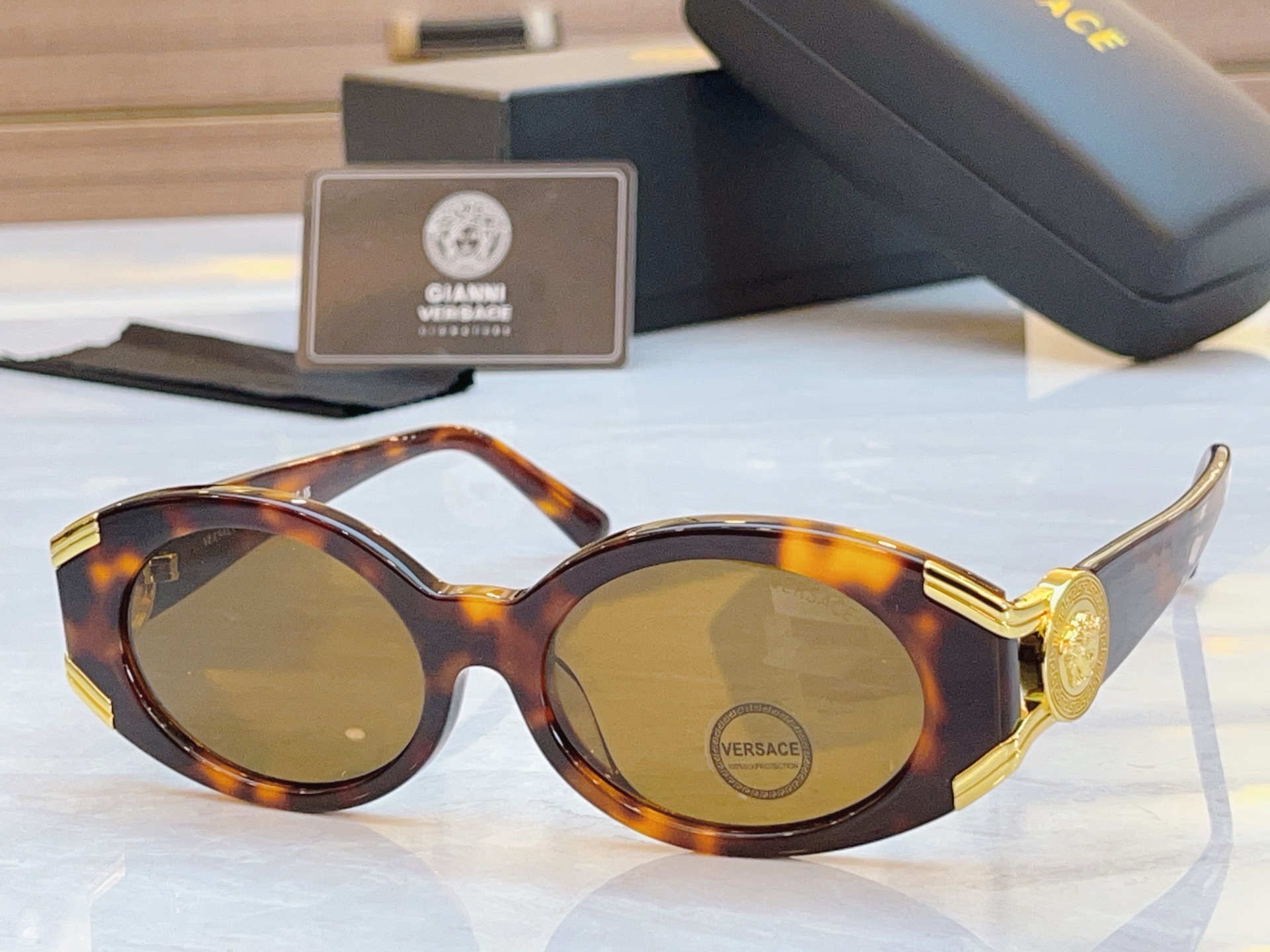 ，【VERSAC*】范思*哲新款太阳镜，MODEL：VE4503U，SIZE：52口18-145