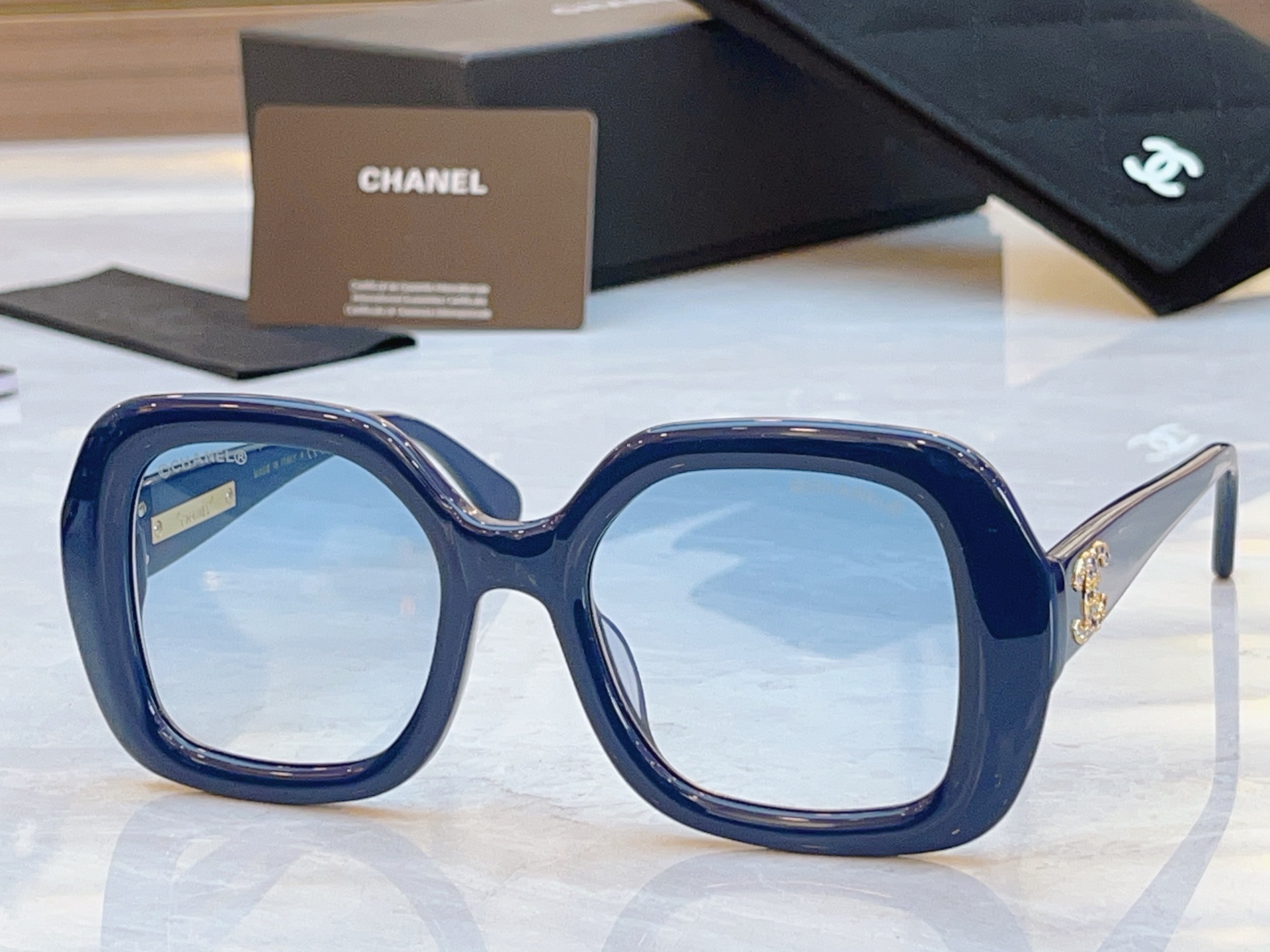 ，【CHANE*】香奈儿新款太阳镜，MODEL：CH9148B，SIZE：52口21-142