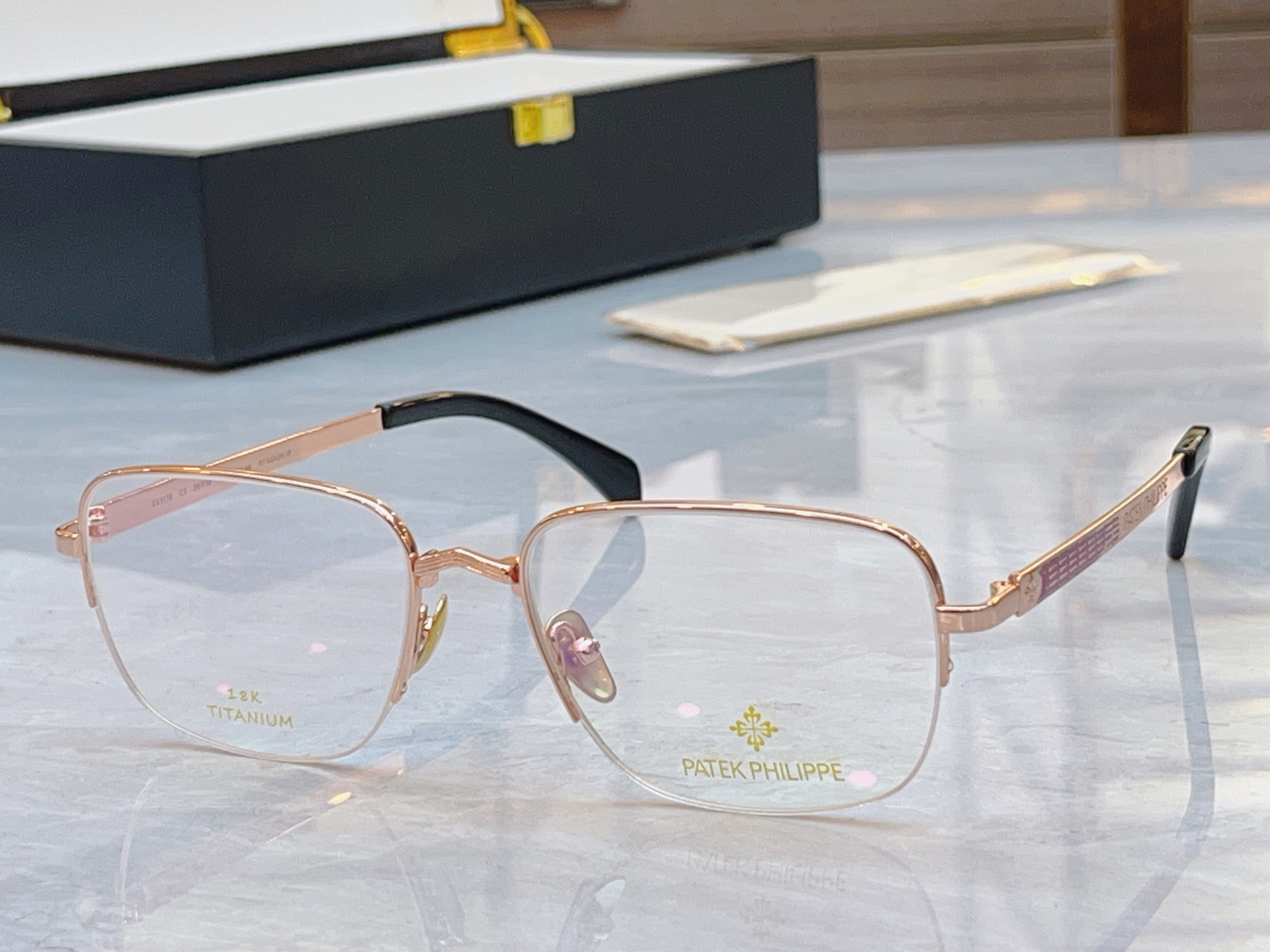 ，【PATEK PHILIPP*】百达翡*丽新款眼镜架，MODEL：SS1176，SIZE：56口18-