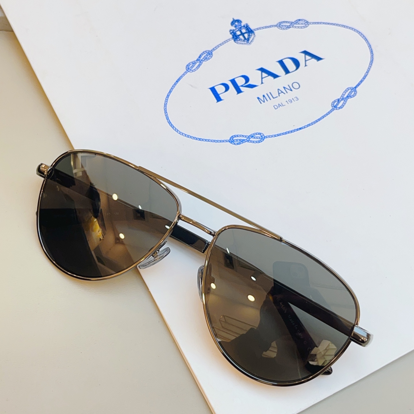 ，【PRAD*】普拉*达新款太阳镜🕶️，MODEL：SPR A54，SIZE：60口16-145