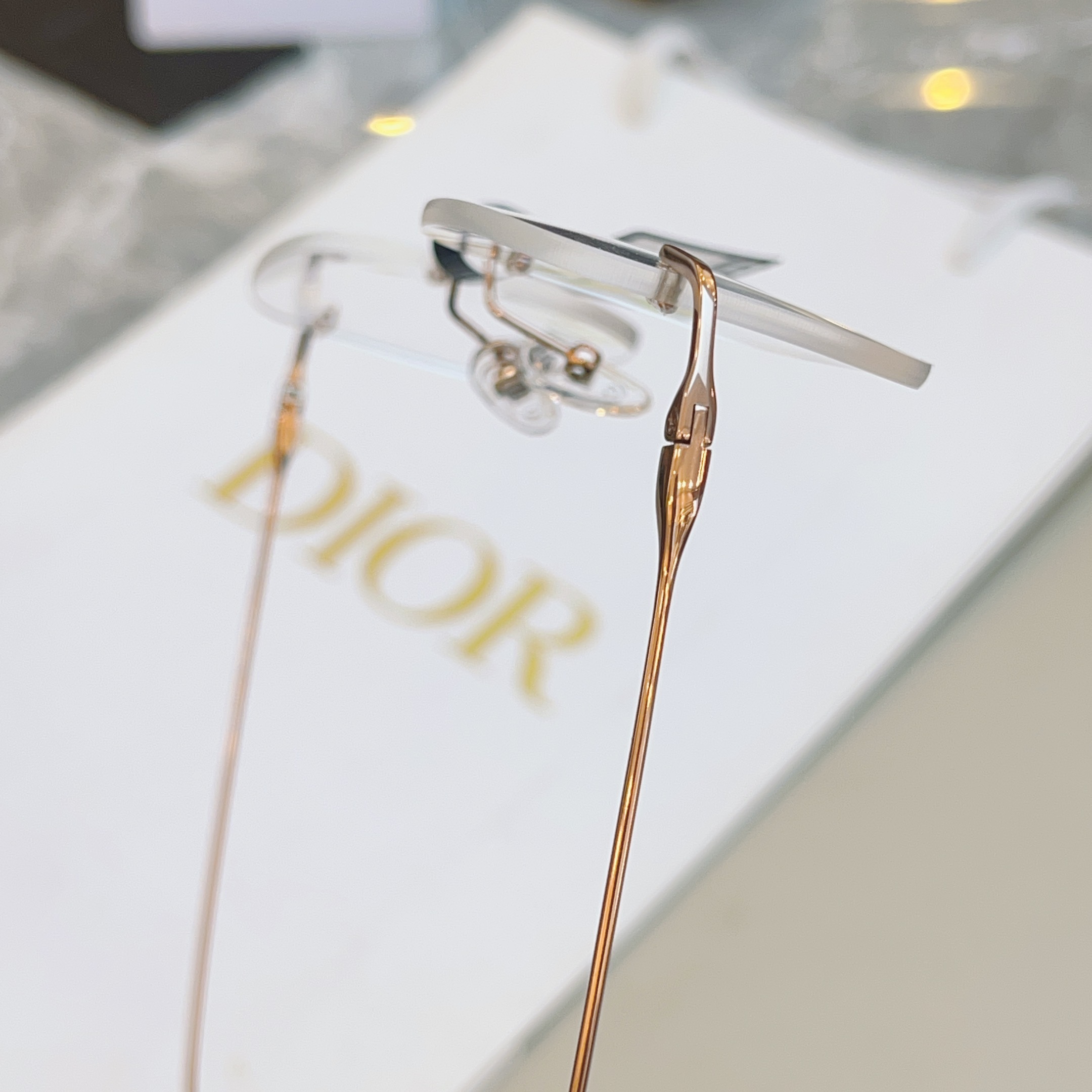 ，【DIO* 】迪*奥新款眼镜架 钛架 IP电镀✨，MODEL：96612，SIZE：55口18-145