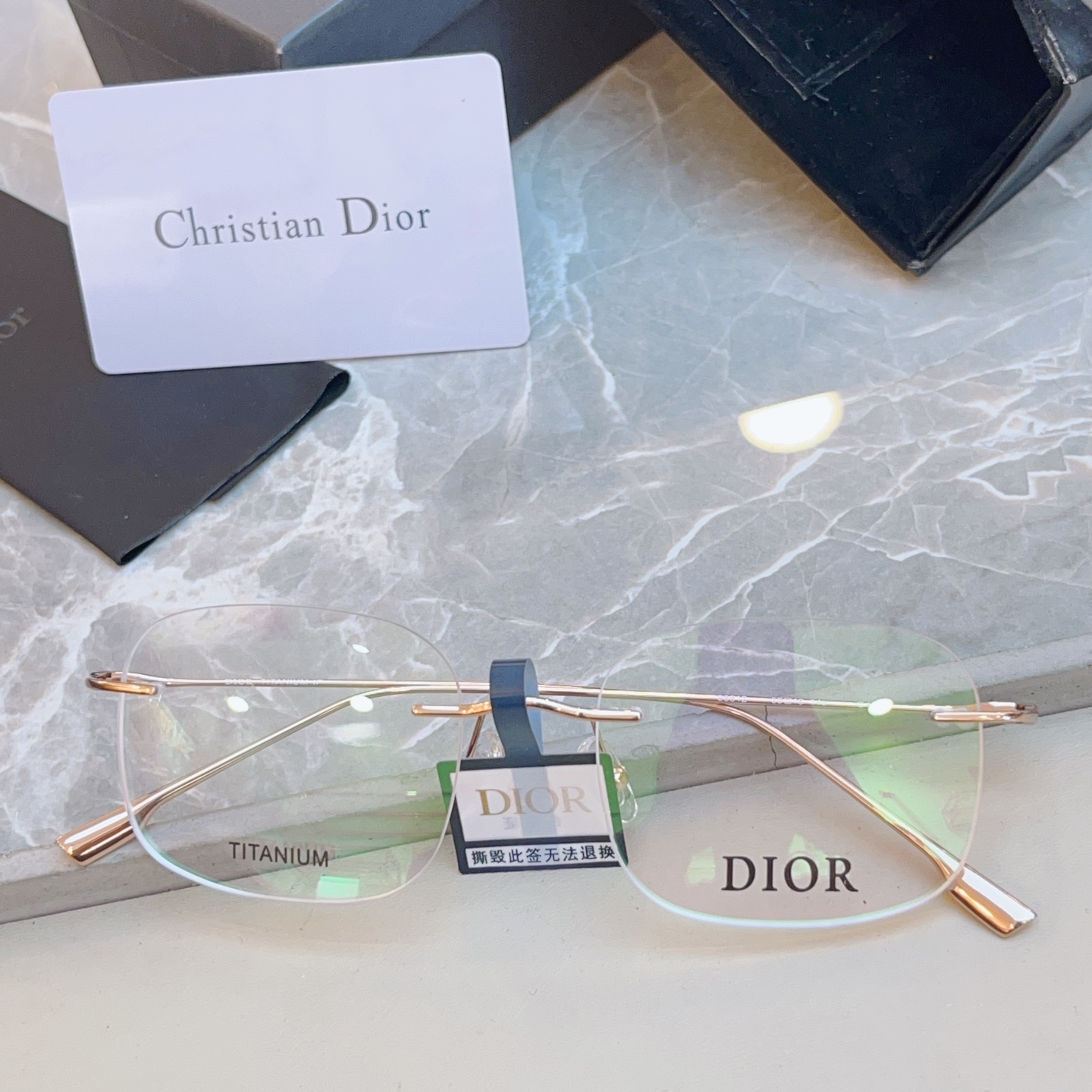 ，【DIO* 】迪*奥新款眼镜架 钛架 IP电镀✨，MODEL：96612，SIZE：55口18-145