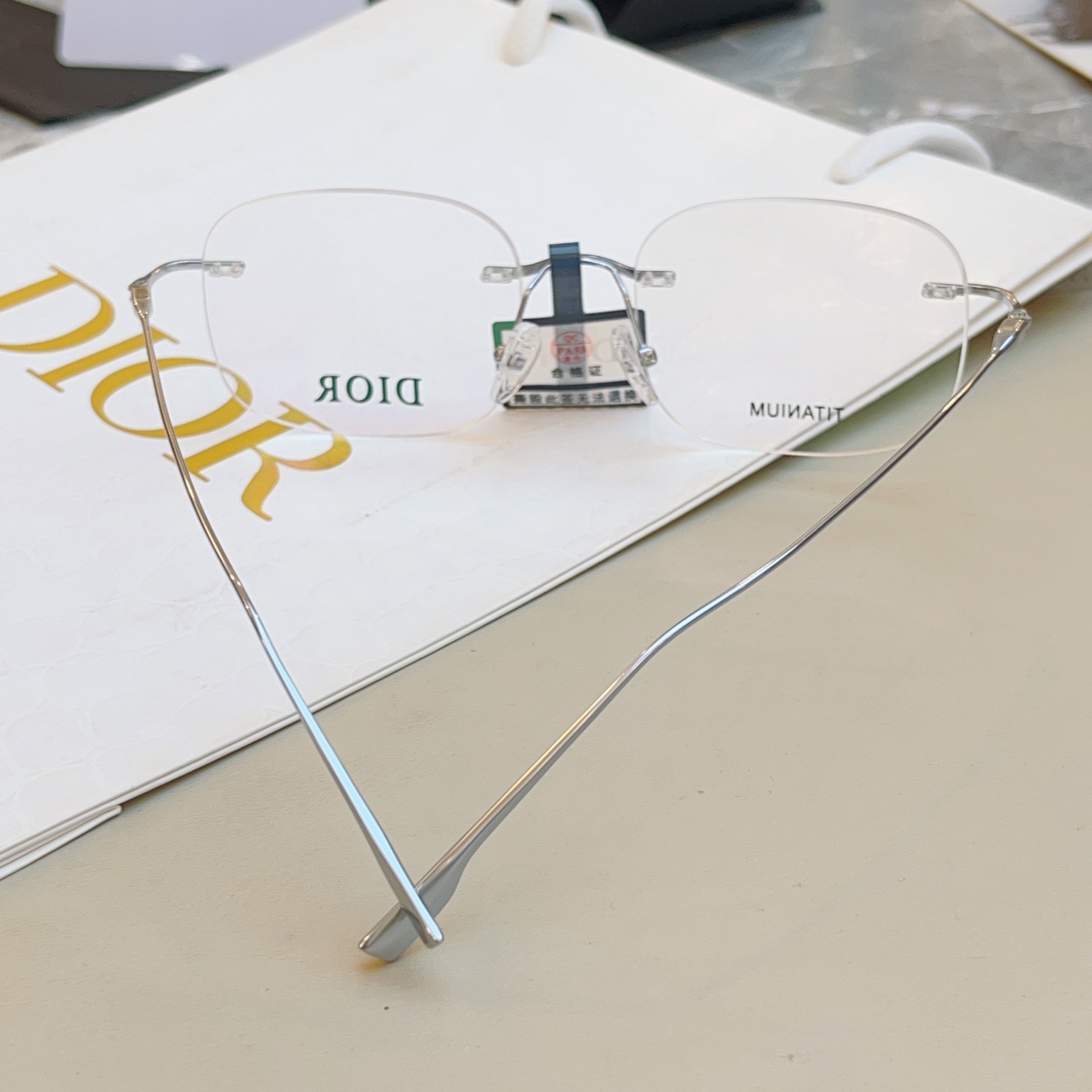 ，【DIO* 】迪*奥新款眼镜架 钛架 IP电镀✨，MODEL：96612，SIZE：55口18-145