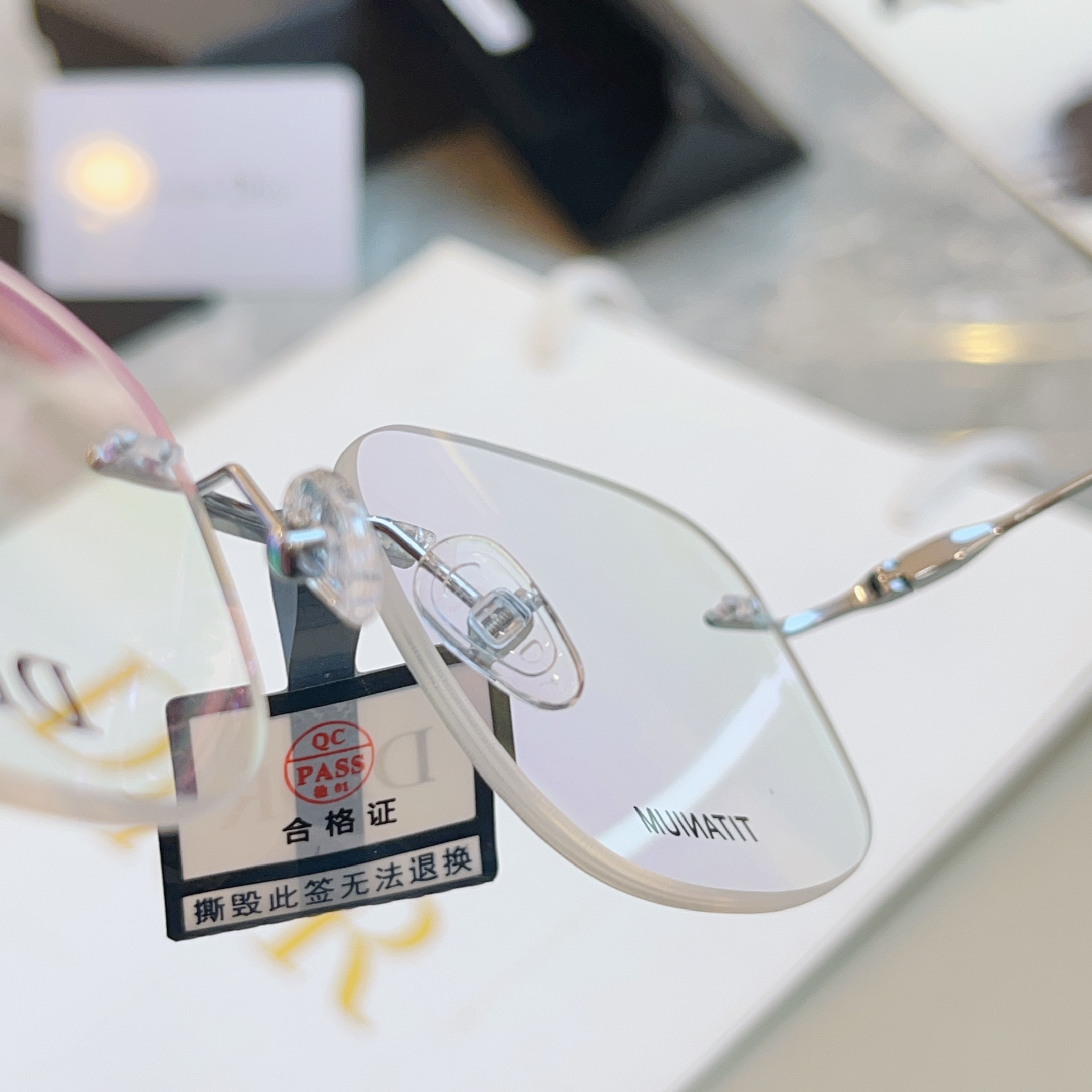 ，【DIO* 】迪*奥新款眼镜架 钛架 IP电镀✨，MODEL：96612，SIZE：55口18-145