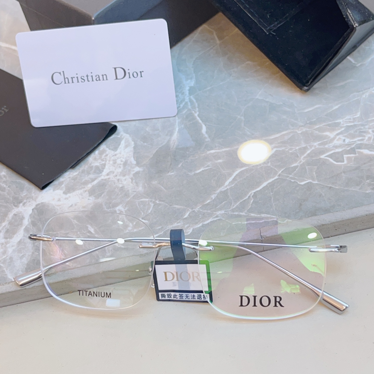 ，【DIO* 】迪*奥新款眼镜架 钛架 IP电镀✨，MODEL：96612，SIZE：55口18-145