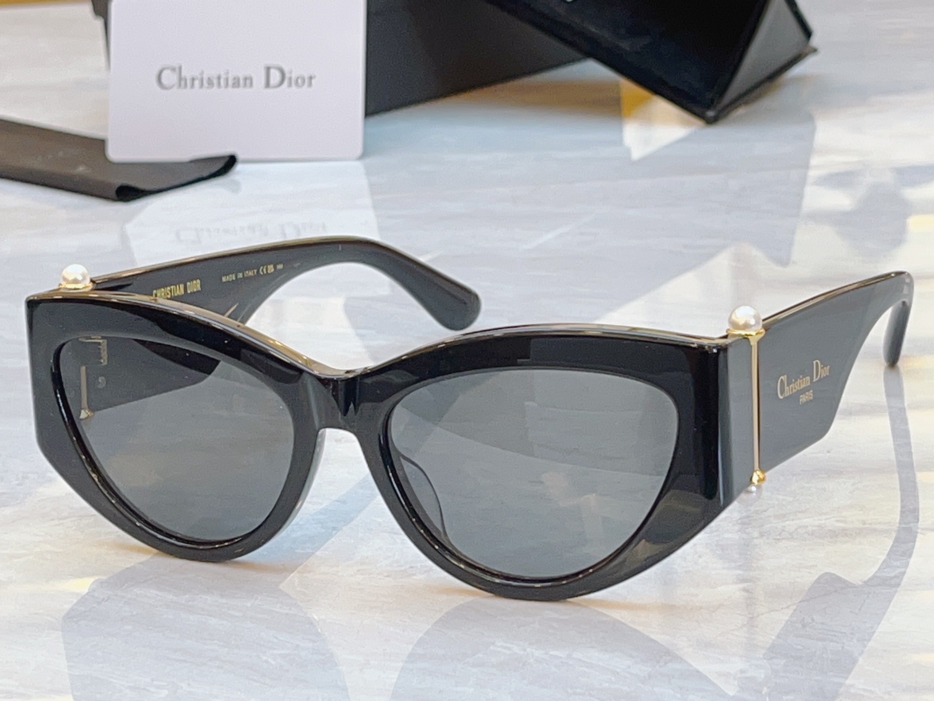 ，【DIO* 】迪*奥新款太阳镜，MODEL：DIOR Tribales B1F，SIZE：57口18-