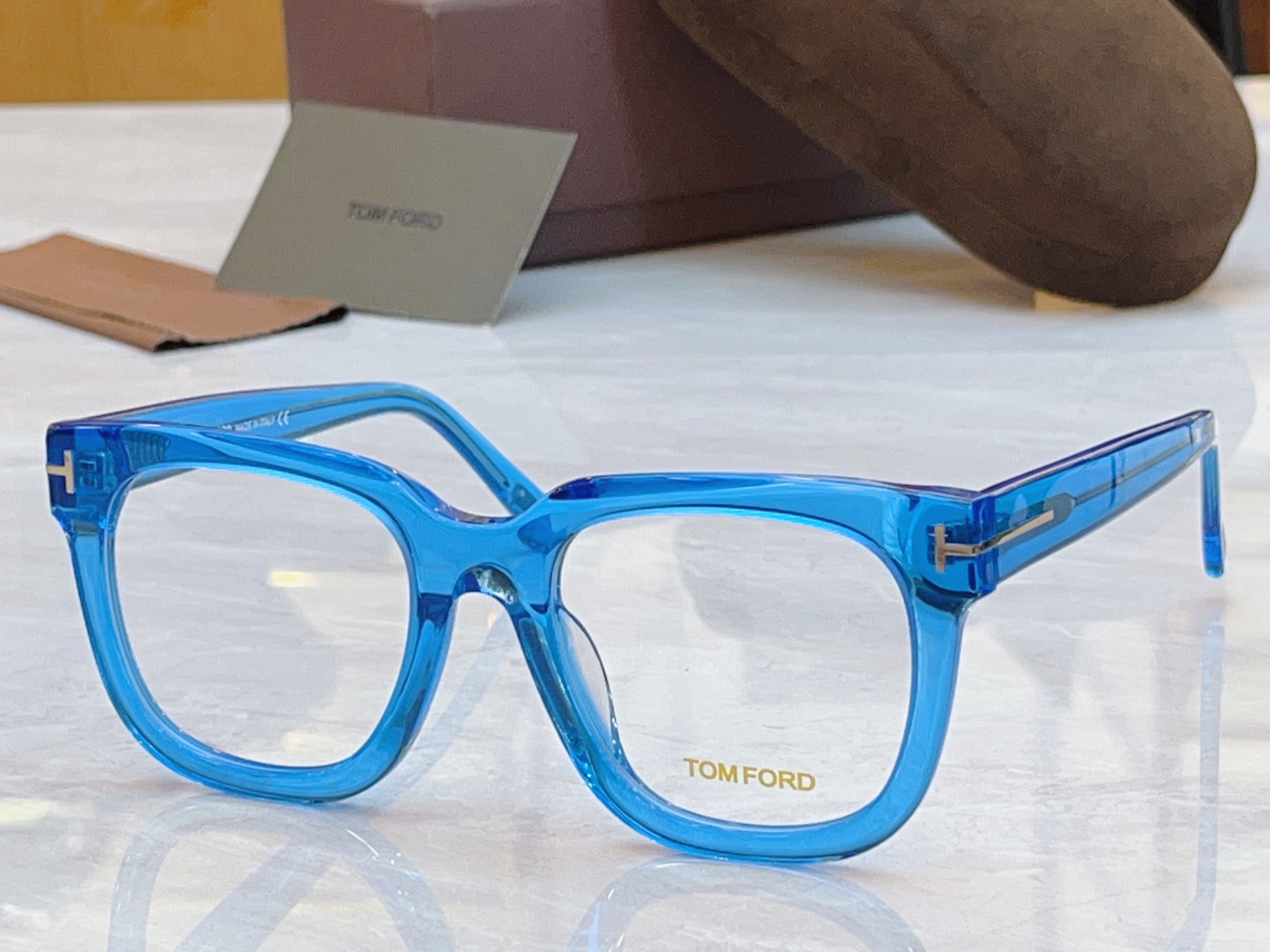 ，【TOM FOR*】汤姆*福特新眼镜架，MODEL：TF690-F，SIZE：53口20-145