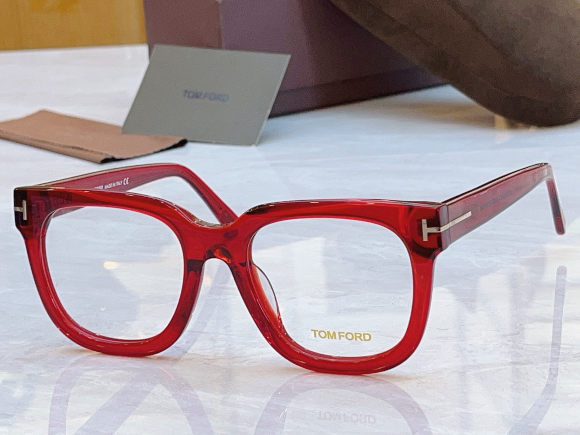 ，【TOM FOR*】汤姆*福特新眼镜架，MODEL：TF690-F，SIZE：53口20-145