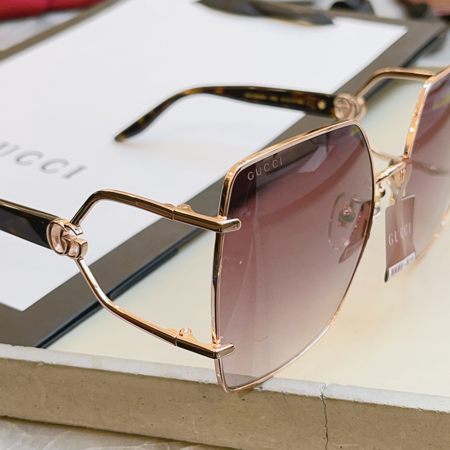 ，【GUCC*】古驰新款太阳镜🕶️ 高版本✨，MODEL：GG1564SA，SIZE:61口17-145