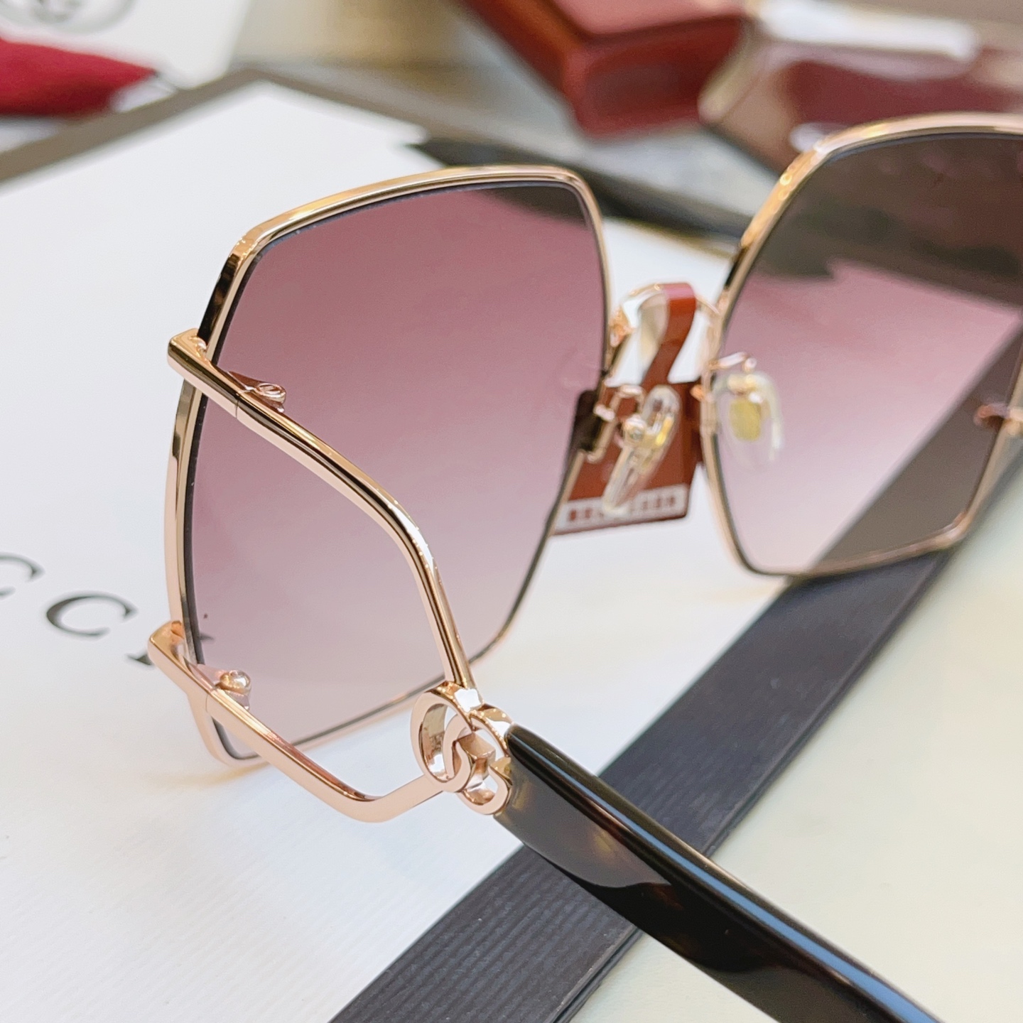 ，【GUCC*】古驰新款太阳镜🕶️ 高版本✨，MODEL：GG1564SA，SIZE:61口17-145