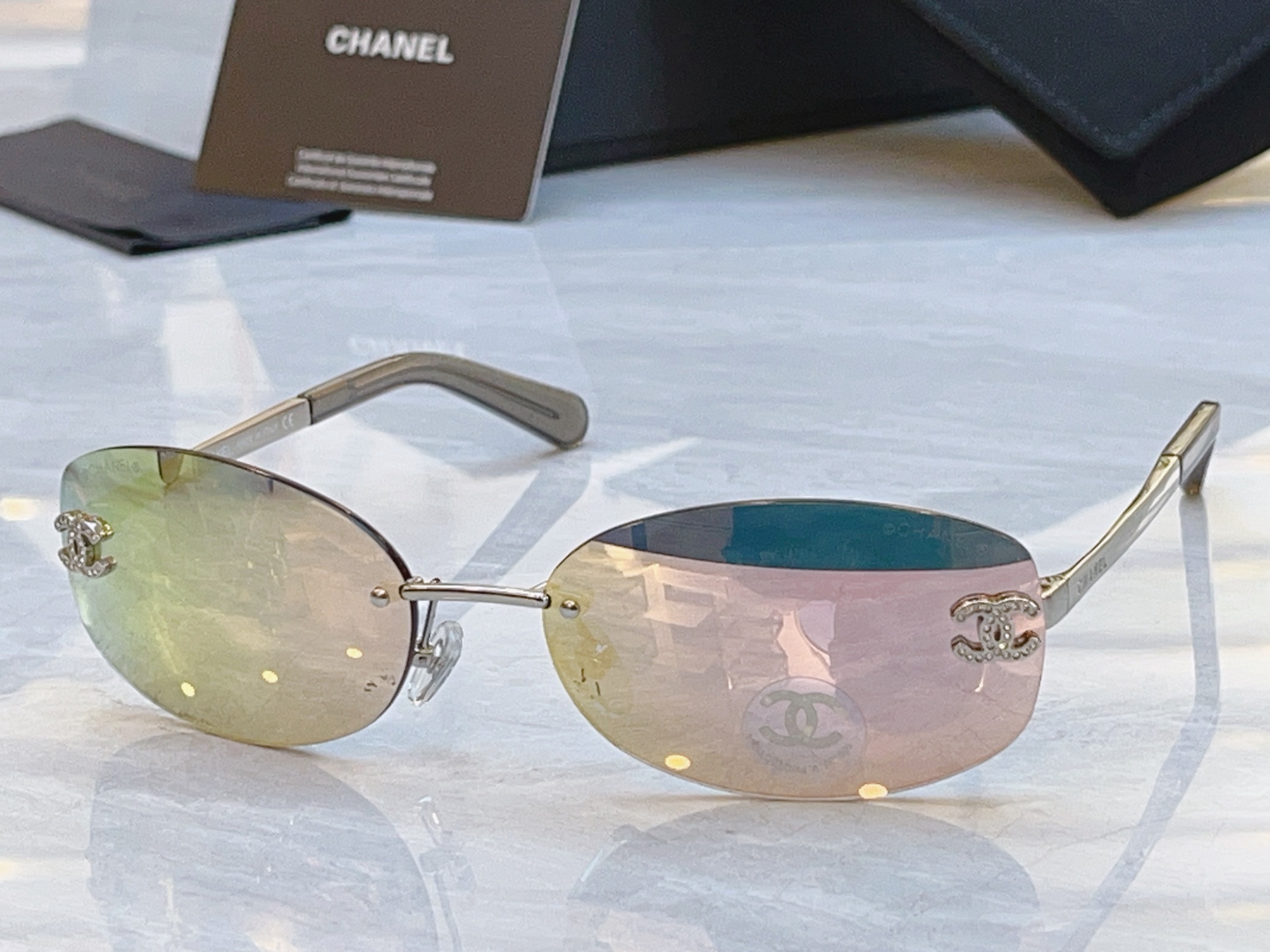 ，【CHANE*】香奈儿新款太阳镜，MODEL：A71559，SIZE：62口16-145