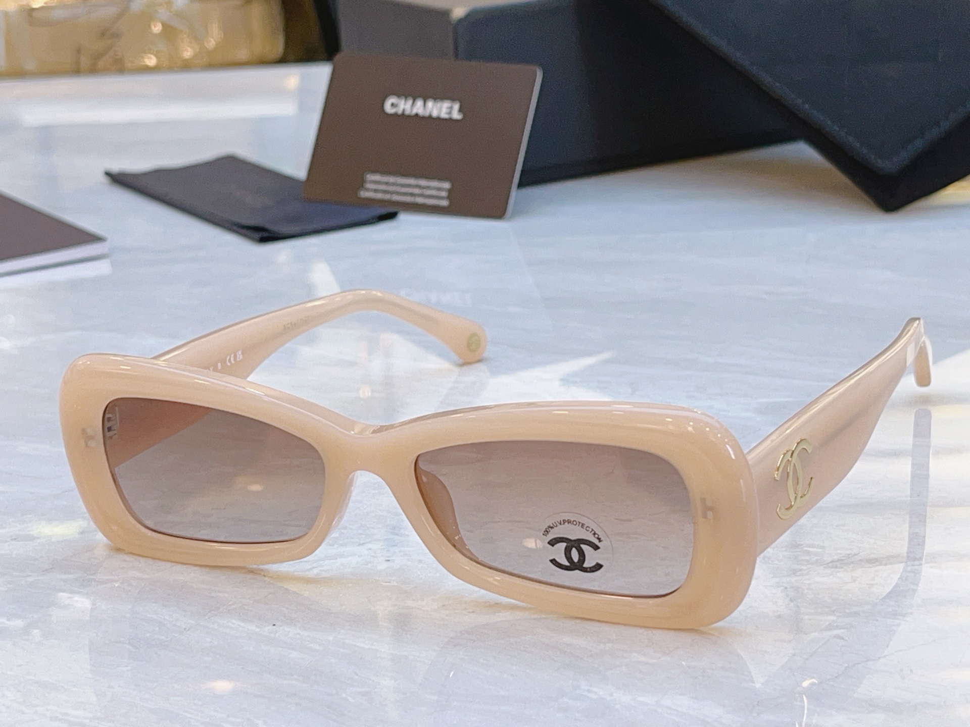 ，【CHANE*】香奈儿新款太阳镜，MODEL：CH9184，SIZE：54口18-145