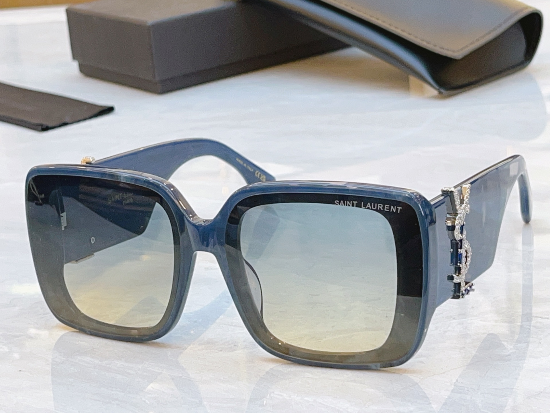 ，【SAINT LAUREN*】圣罗*兰新款太阳镜，MODEL：SL M1716L，SIZE：53口24