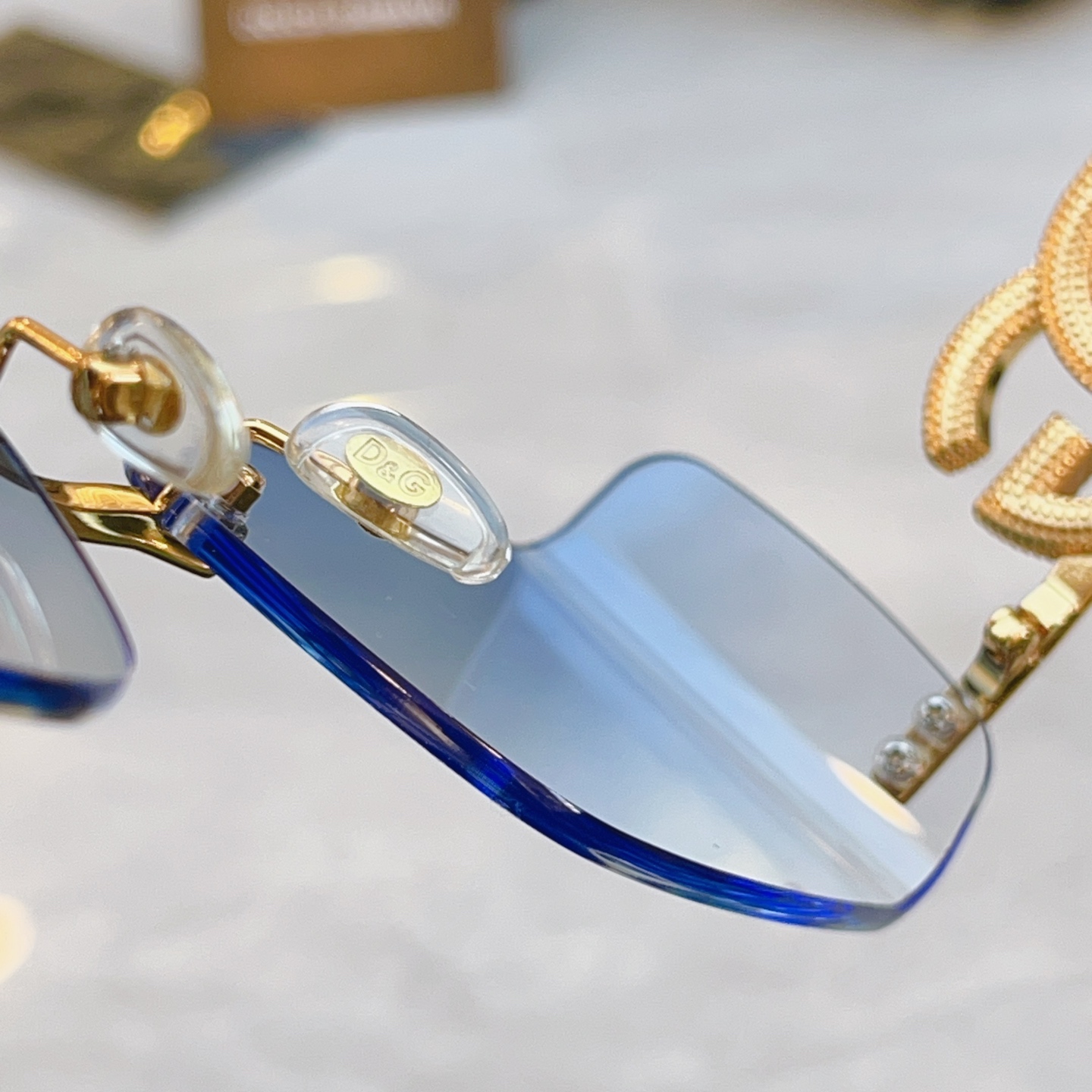 ，【DOLCE & GABBAN*】D*G新款太阳镜，MODEL：DG4499，SIZE：61口17-1