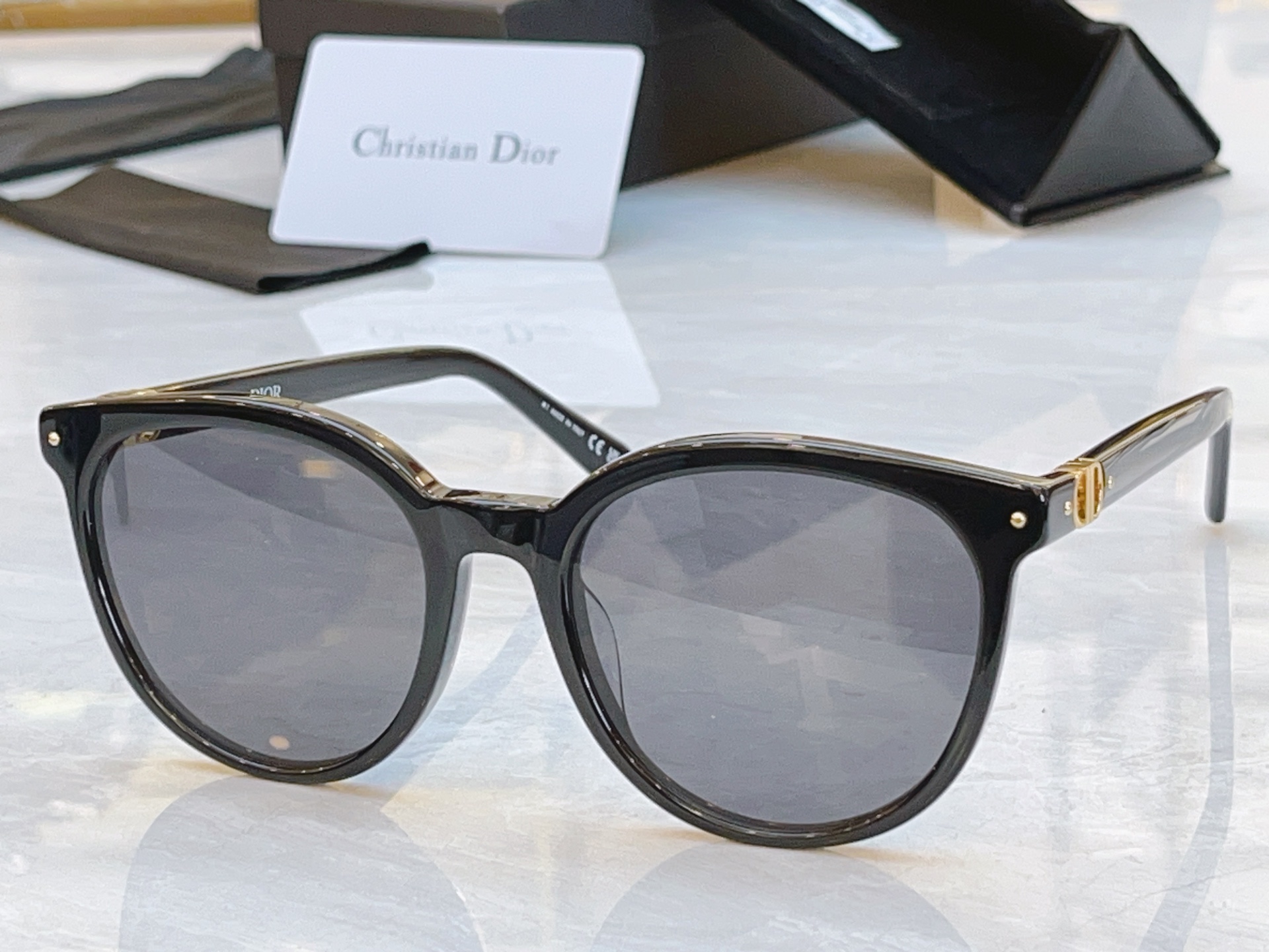 ，【DIO* 】迪*奥新款太阳镜，MODEL：DGSTA42UCR，SIZE：64口16-140