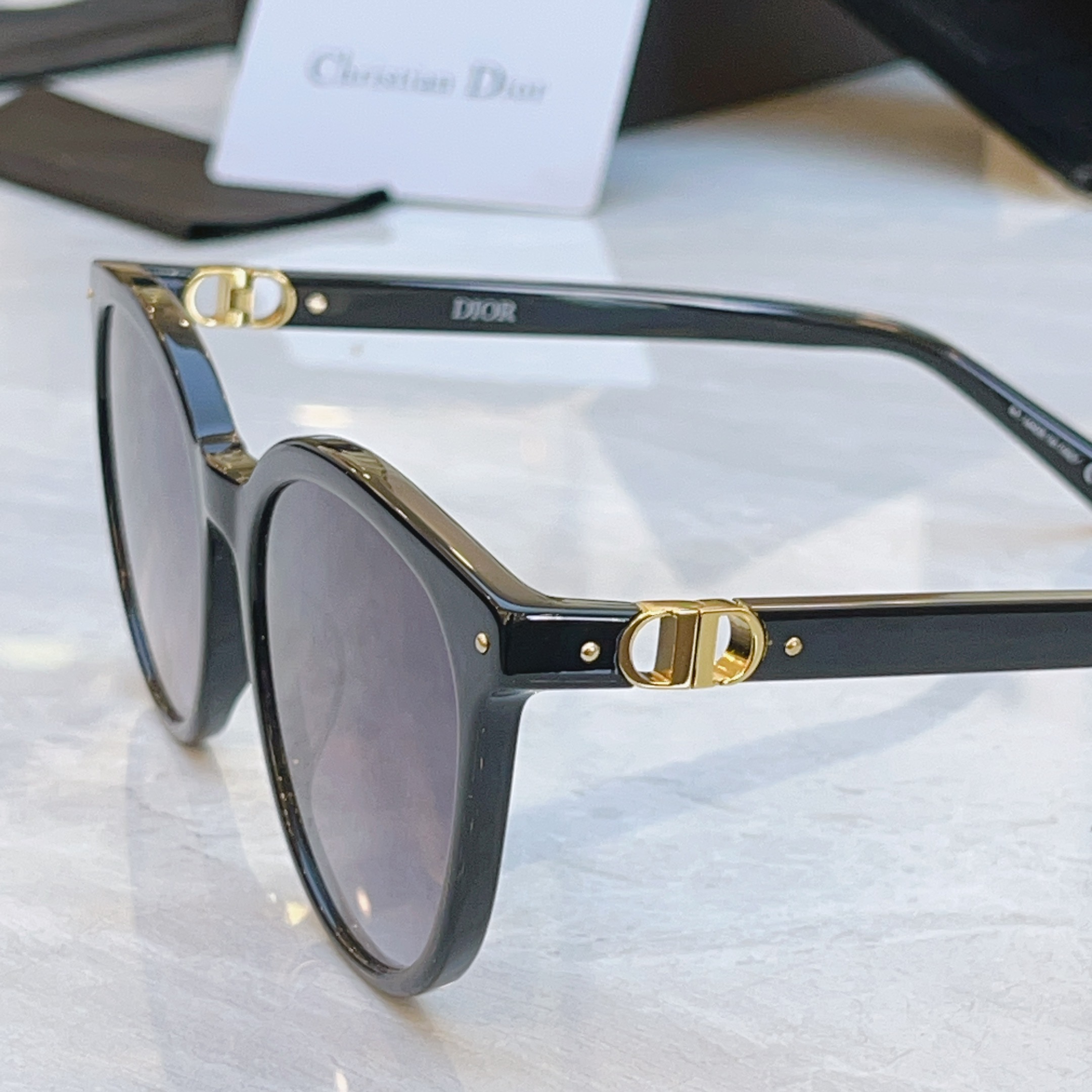 ，【DIO* 】迪*奥新款太阳镜，MODEL：DGSTA42UCR，SIZE：64口16-140