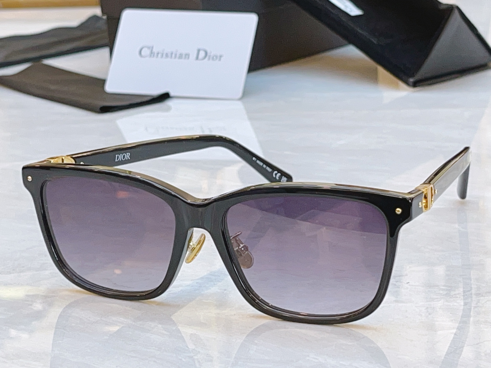 ，【DIO* 】迪*奥新款太阳镜，MODEL：Petit CD R1F，SIZE：57口20-140