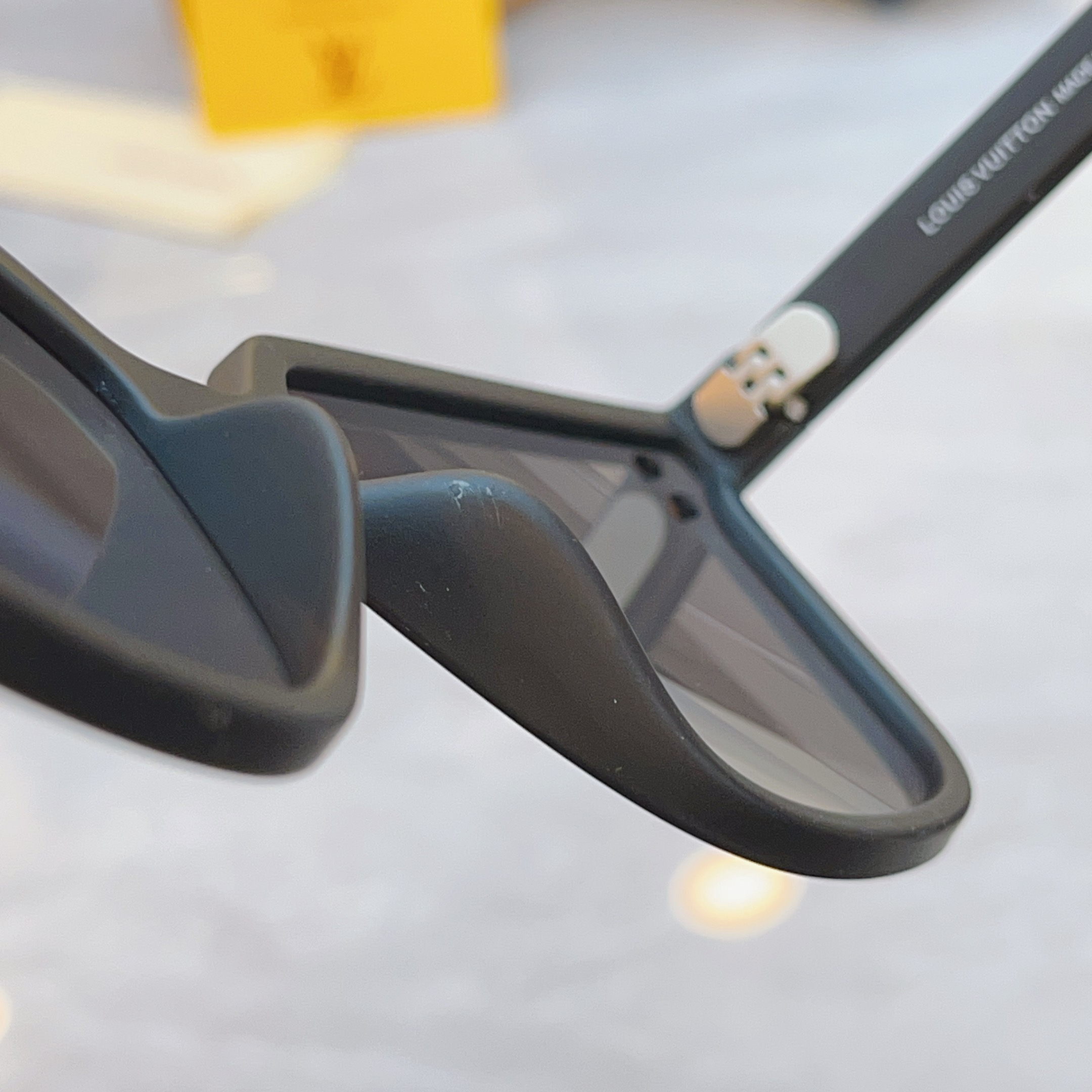 ，【LOUIS VUITTO*】路易*威登新款太阳镜，MODEL：Z2975W，SIZE：63口17-1