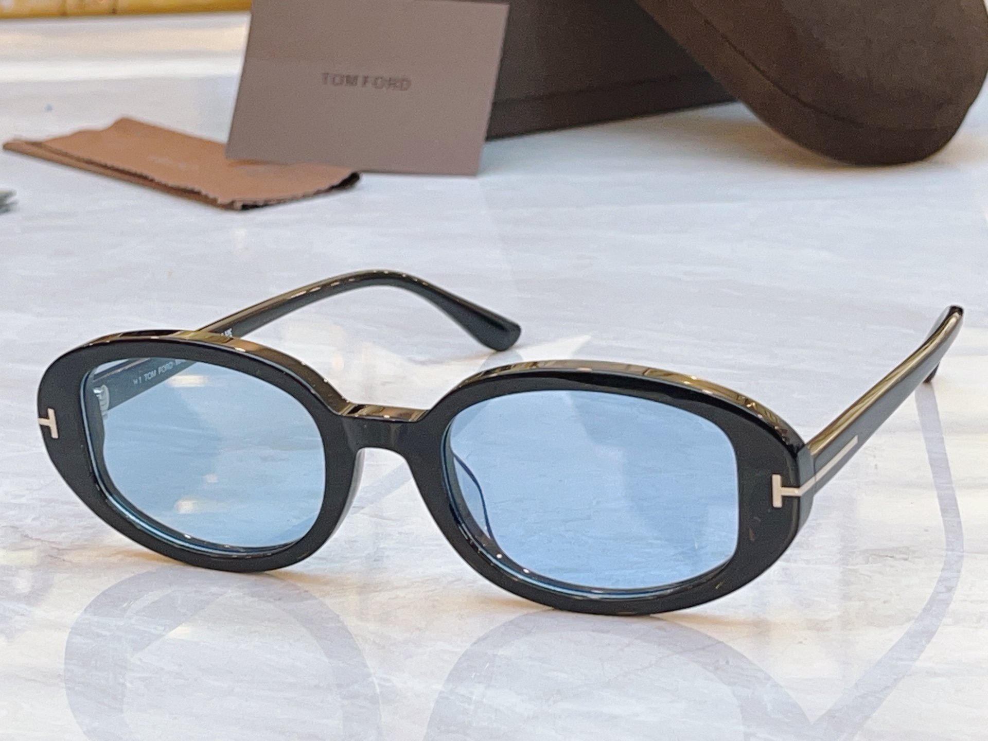 ，【TOM FOR*】汤姆*福特新款太阳镜，MODEL：FT1364，SIZE：49口21-140