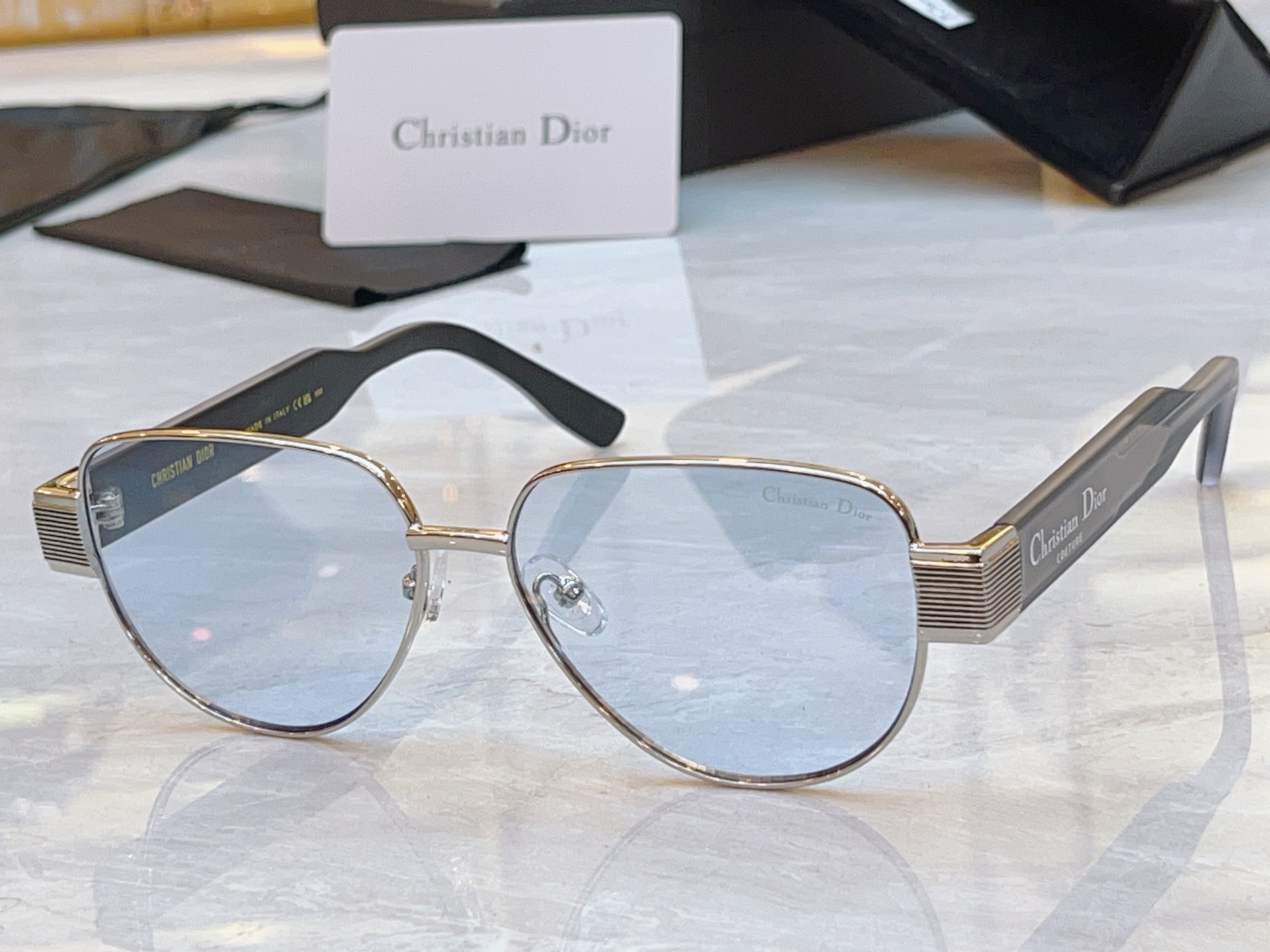 ，【DIO* 】迪*奥新款太阳镜，MODEL：DGSTA55UCR，SIZE：57口14-145