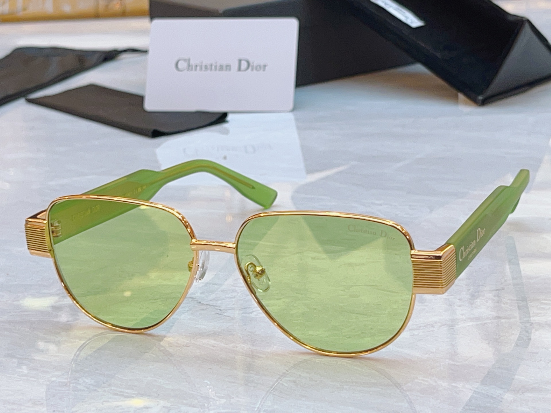 ，【DIO* 】迪*奥新款太阳镜，MODEL：DGSTA55UCR，SIZE：57口14-145