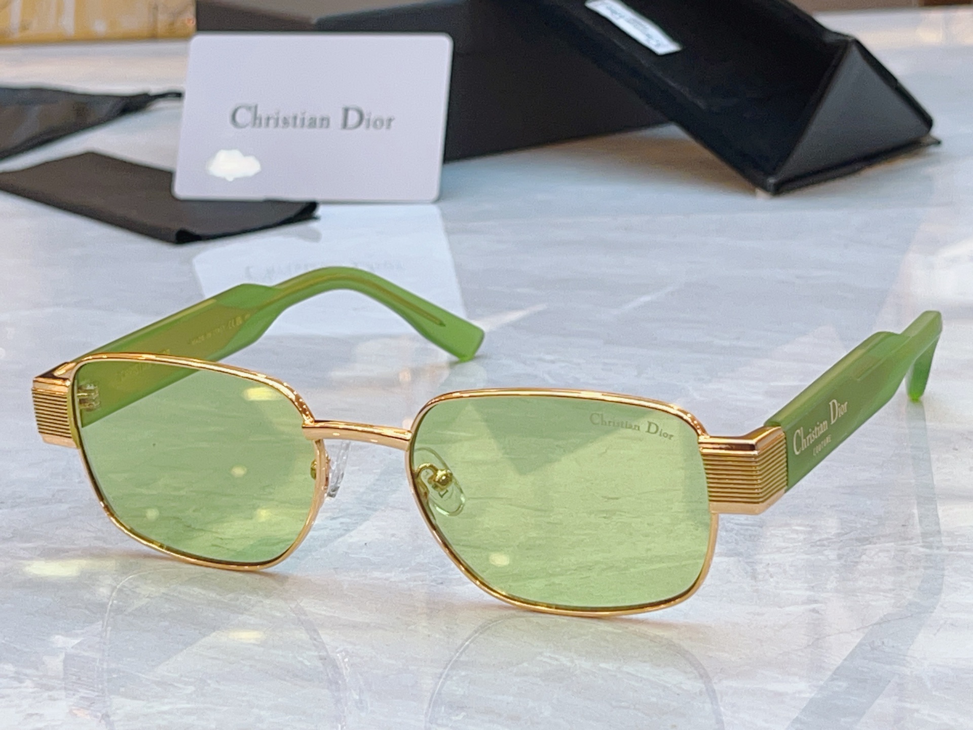 ，【DIO* 】迪*奥新款太阳镜，MODEL：S2U，SIZE：55口18-145