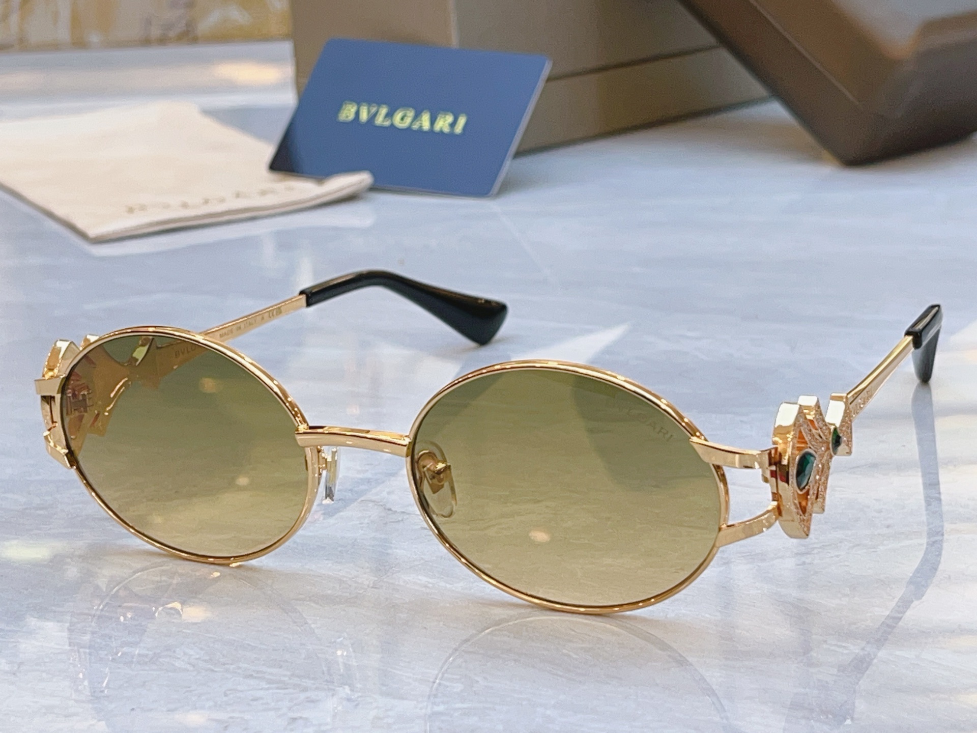 ，【BVLGA*】宝格*丽新款太阳镜，MODEL：BV 1818LU，SIZE：54口19-145