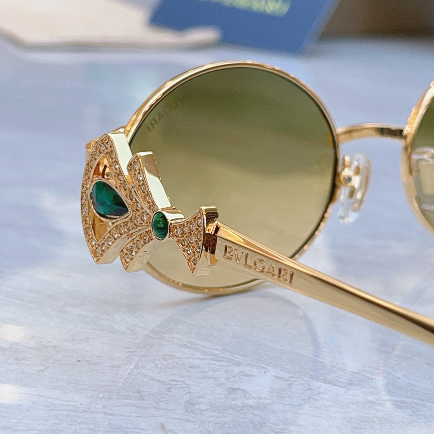 ，【BVLGA*】宝格*丽新款太阳镜，MODEL：BV 1818LU，SIZE：54口19-145