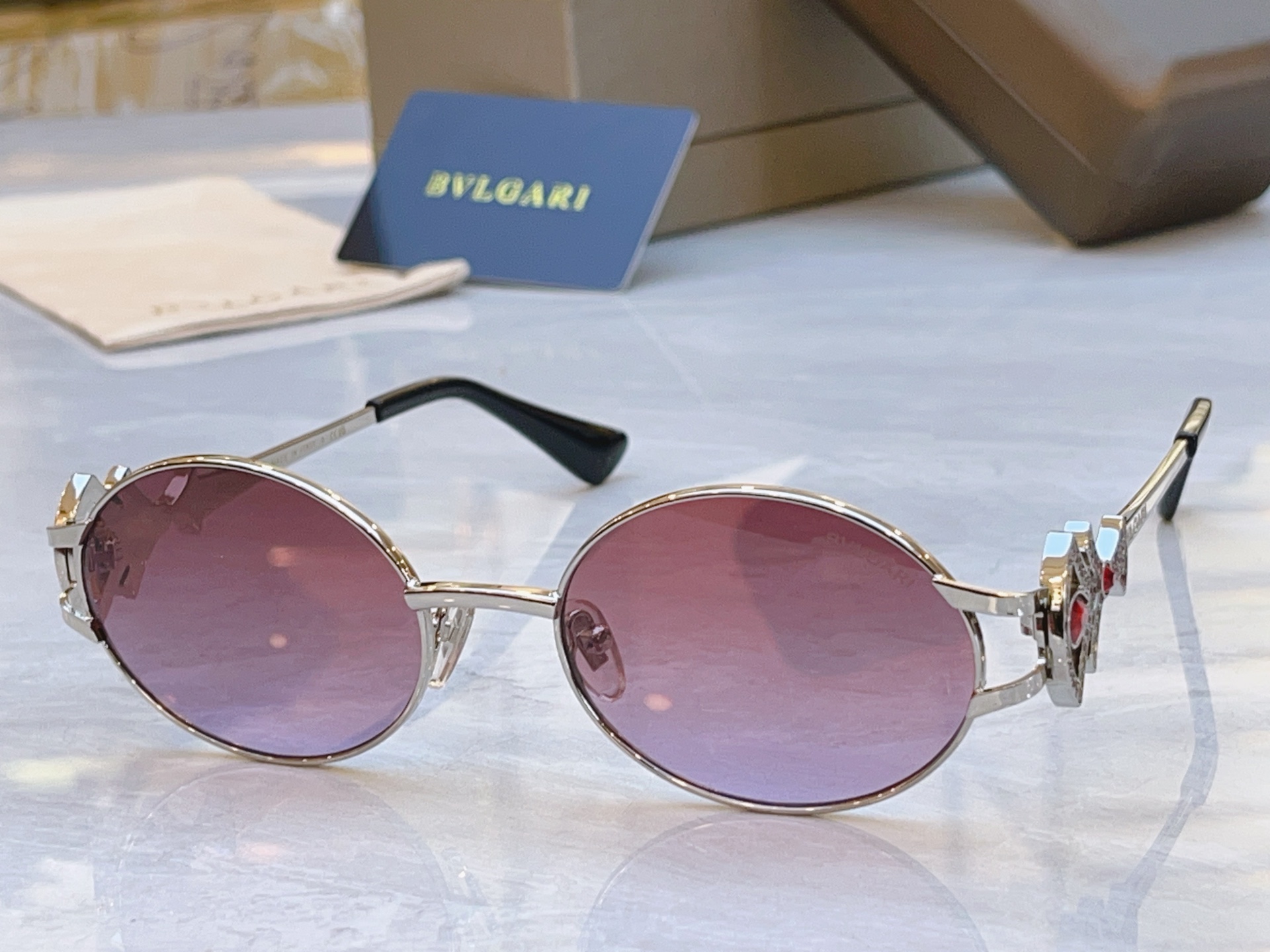 ，【BVLGA*】宝格*丽新款太阳镜，MODEL：BV 1818LU，SIZE：54口19-145