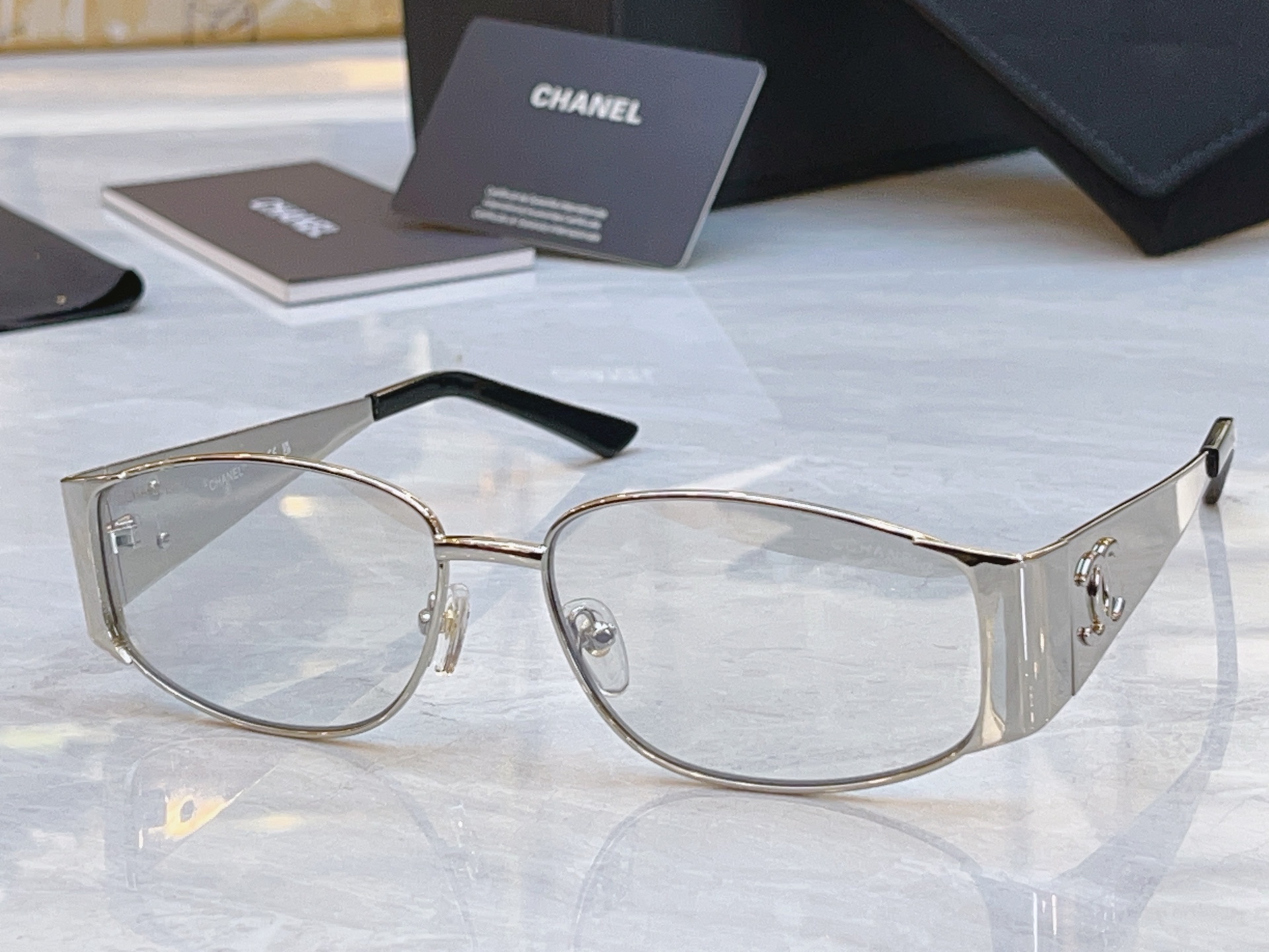 ，【CHANE*】香奈儿新款太阳镜，MODEL：08846，SIZE：54口18-145