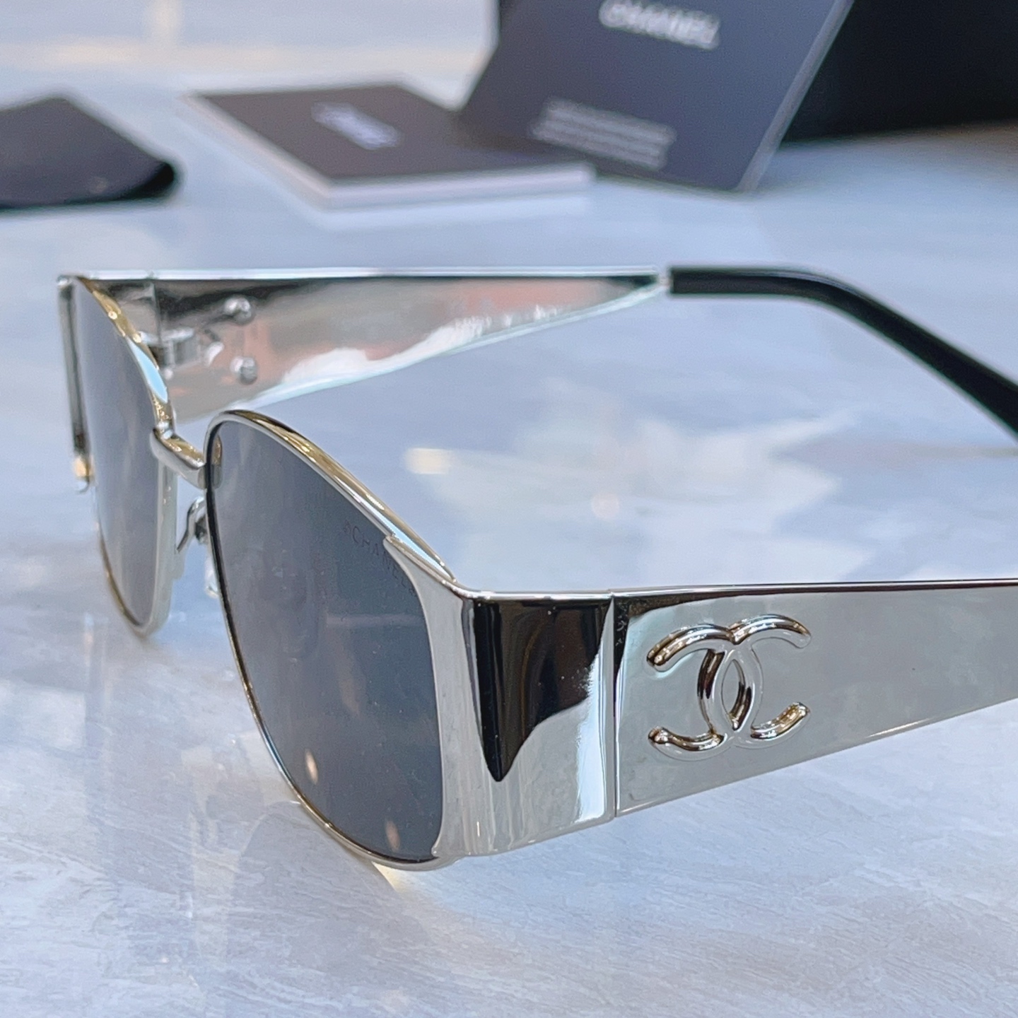 ，【CHANE*】香奈儿新款太阳镜，MODEL：08846，SIZE：54口18-145