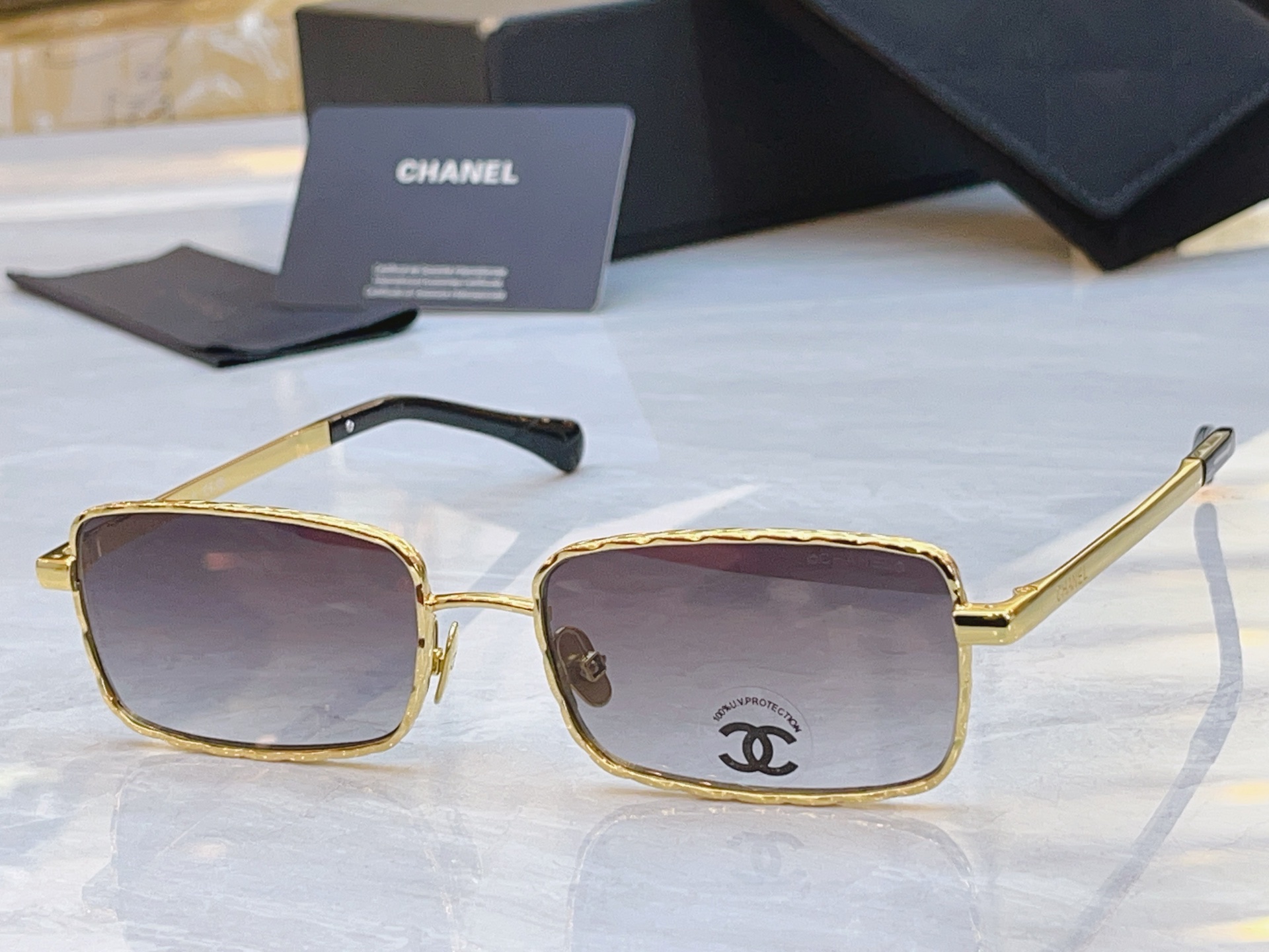 ，【CHANE*】香奈儿新款太阳镜，MODEL：CH4295，SIZE：54口19-145