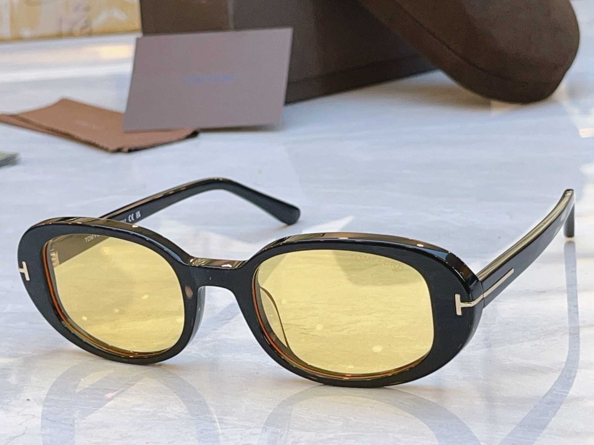 ，【TOM FOR*】汤姆*福特新款太阳镜，MODEL：FT1364，SIZE：51口21-140