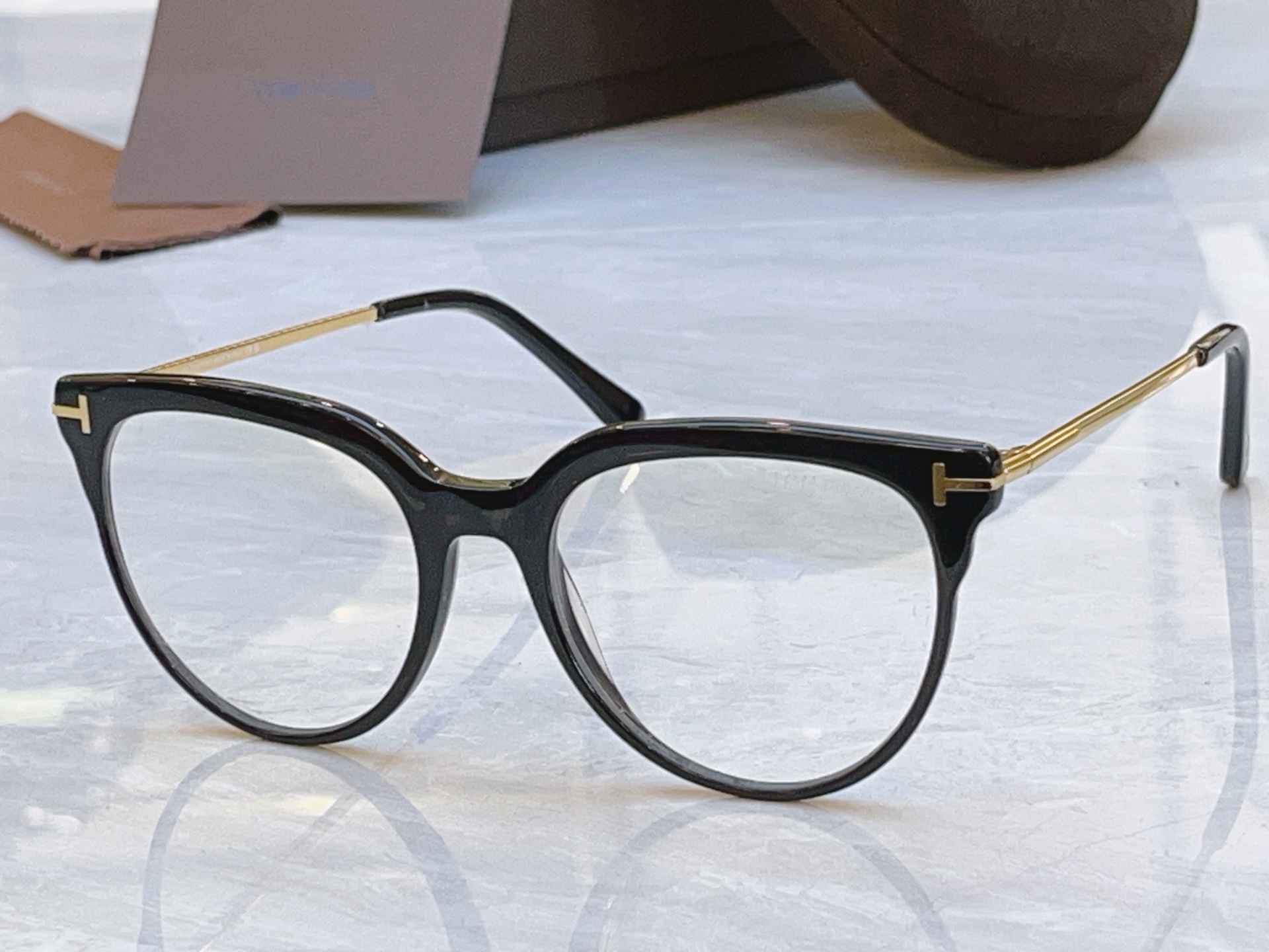 ，【TOM FOR*】汤姆*福特新款眼镜架，MODEL：FT1121，SIZE：58口19-145