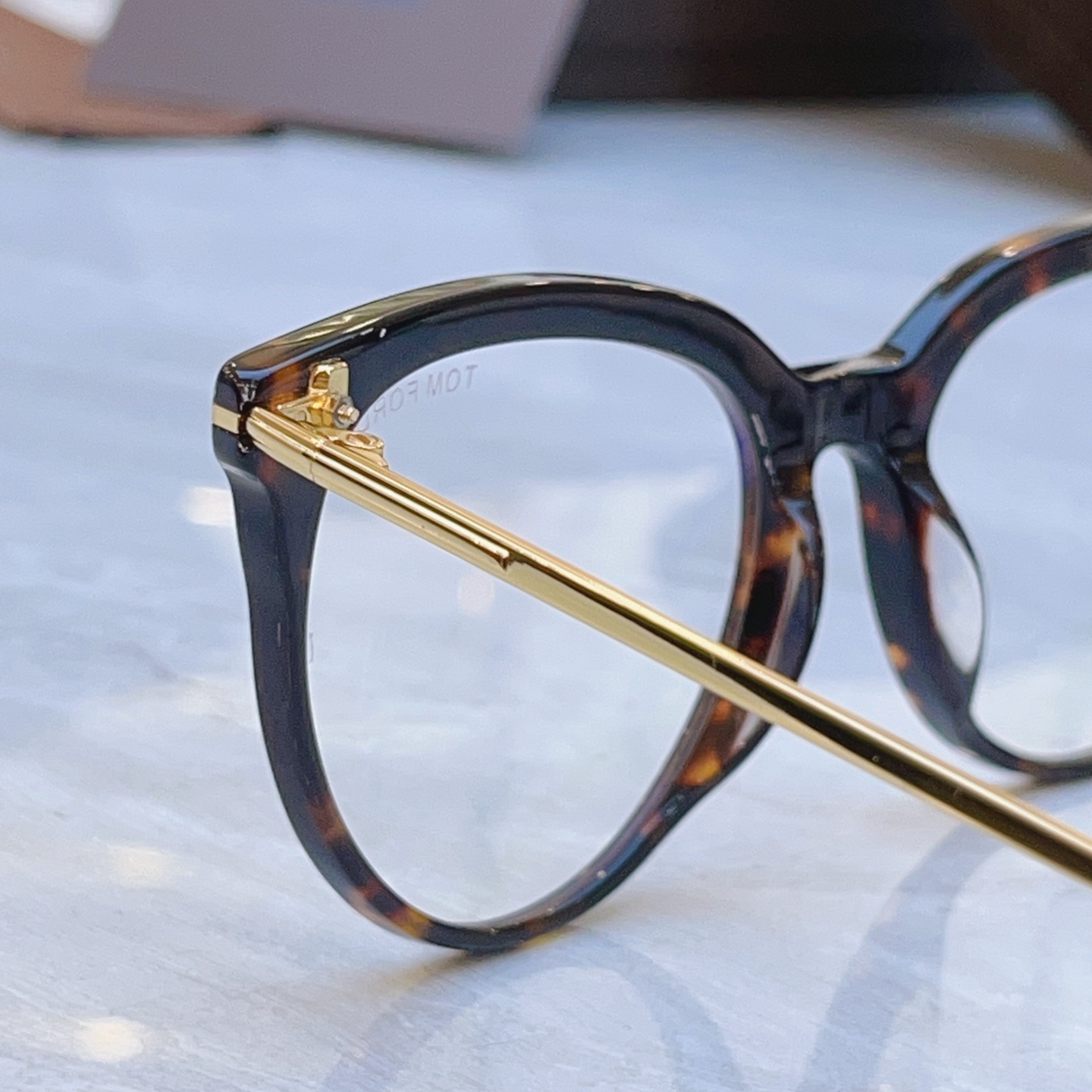 ，【TOM FOR*】汤姆*福特新款眼镜架，MODEL：FT1121，SIZE：58口19-145