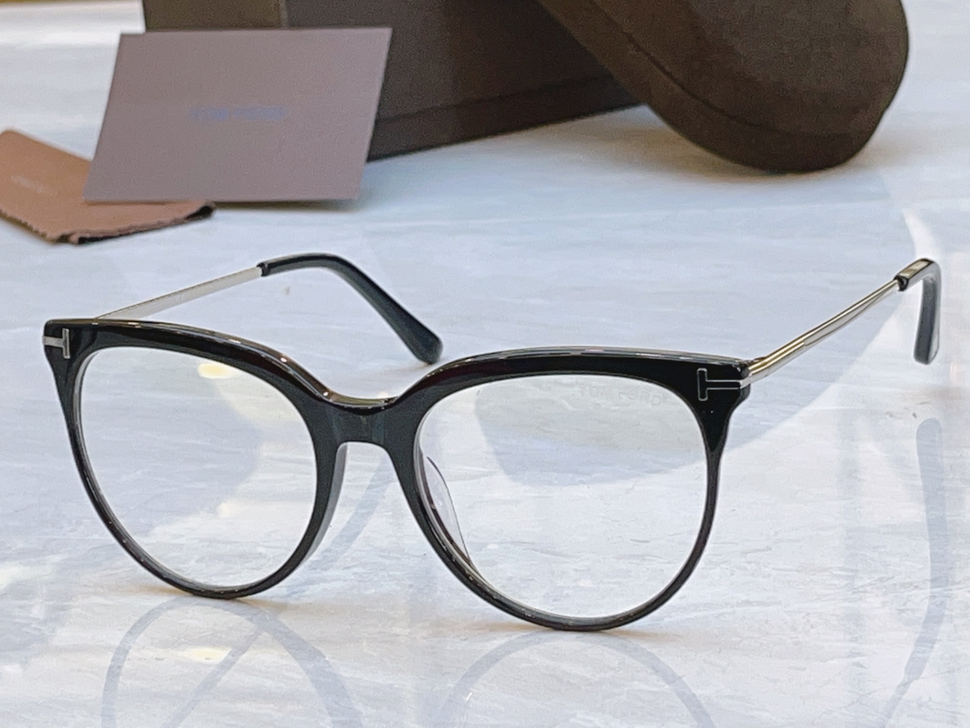 ，【TOM FOR*】汤姆*福特新款眼镜架，MODEL：FT1121，SIZE：58口19-145