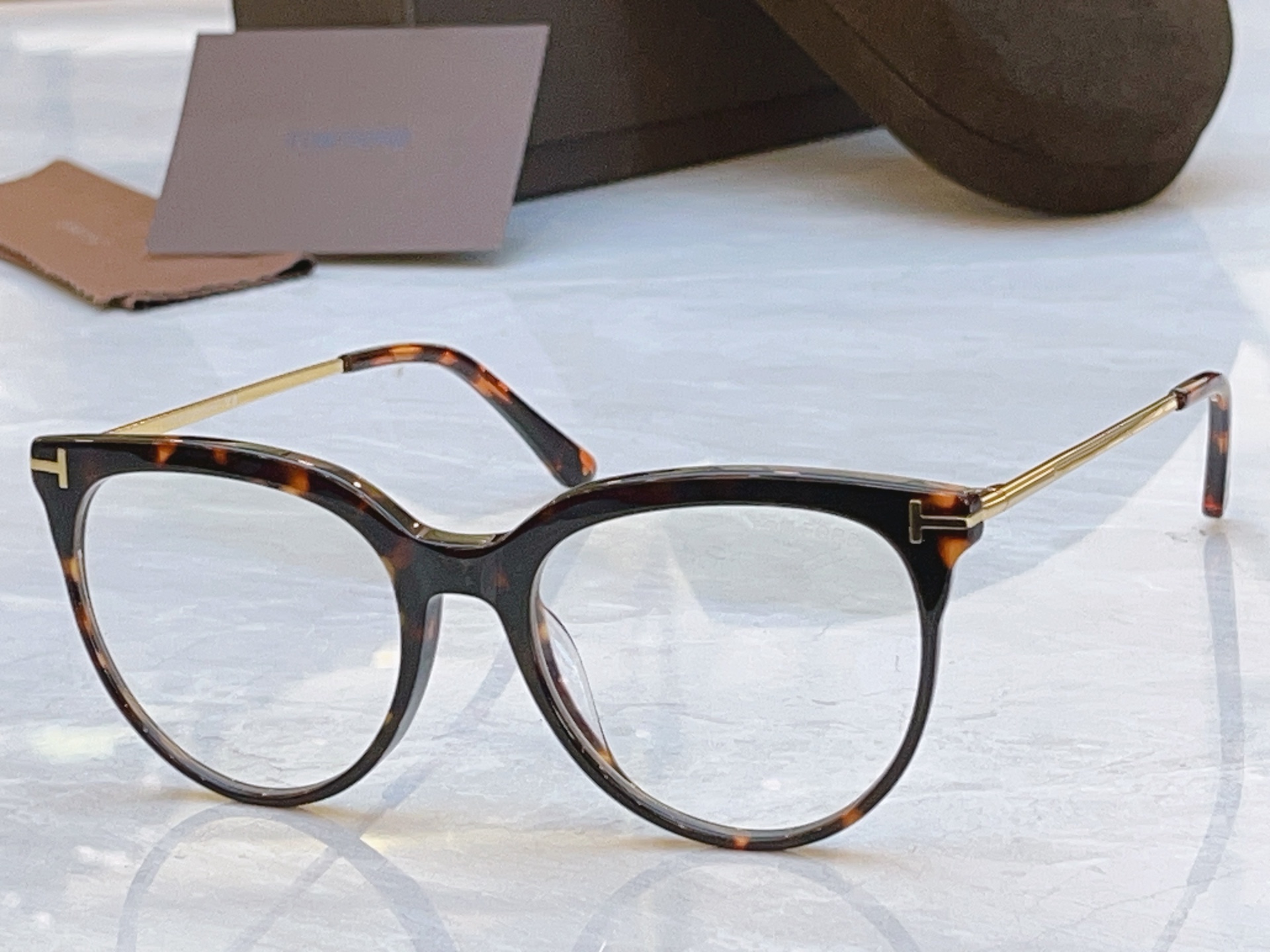 ，【TOM FOR*】汤姆*福特新款眼镜架，MODEL：FT1121，SIZE：58口19-145