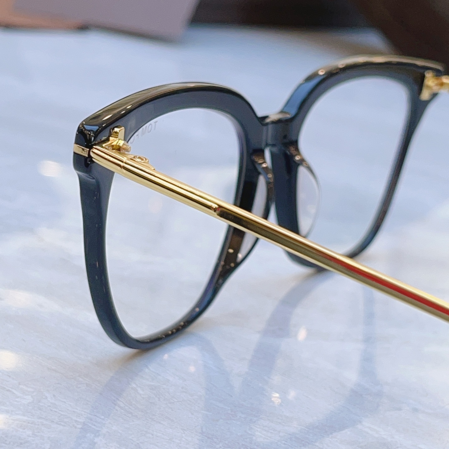 ，【TOM FOR*】汤姆*福特新款眼镜架，MODEL：FT1122，SIZE：56口21-145