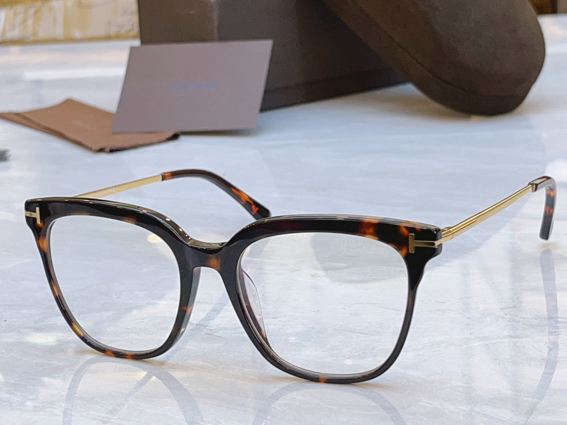 ，【TOM FOR*】汤姆*福特新款眼镜架，MODEL：FT1122，SIZE：56口21-145