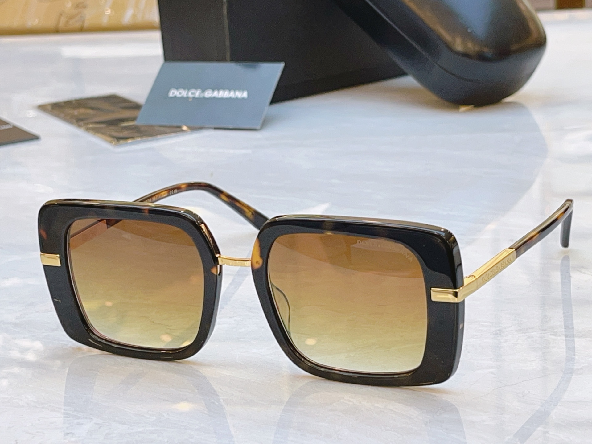 ，【DOLCE & GABBAN*】D*G新款太阳镜，MODEL：DG4491，SIZE：53口21-1