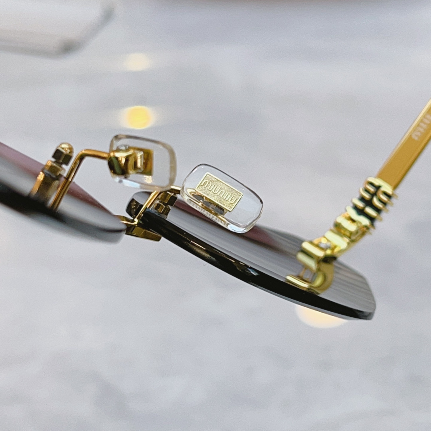 ，【MIUMI*】缪*缪新款太阳镜🕶️，Mod：MU 1897L，SIZE:62口17-145