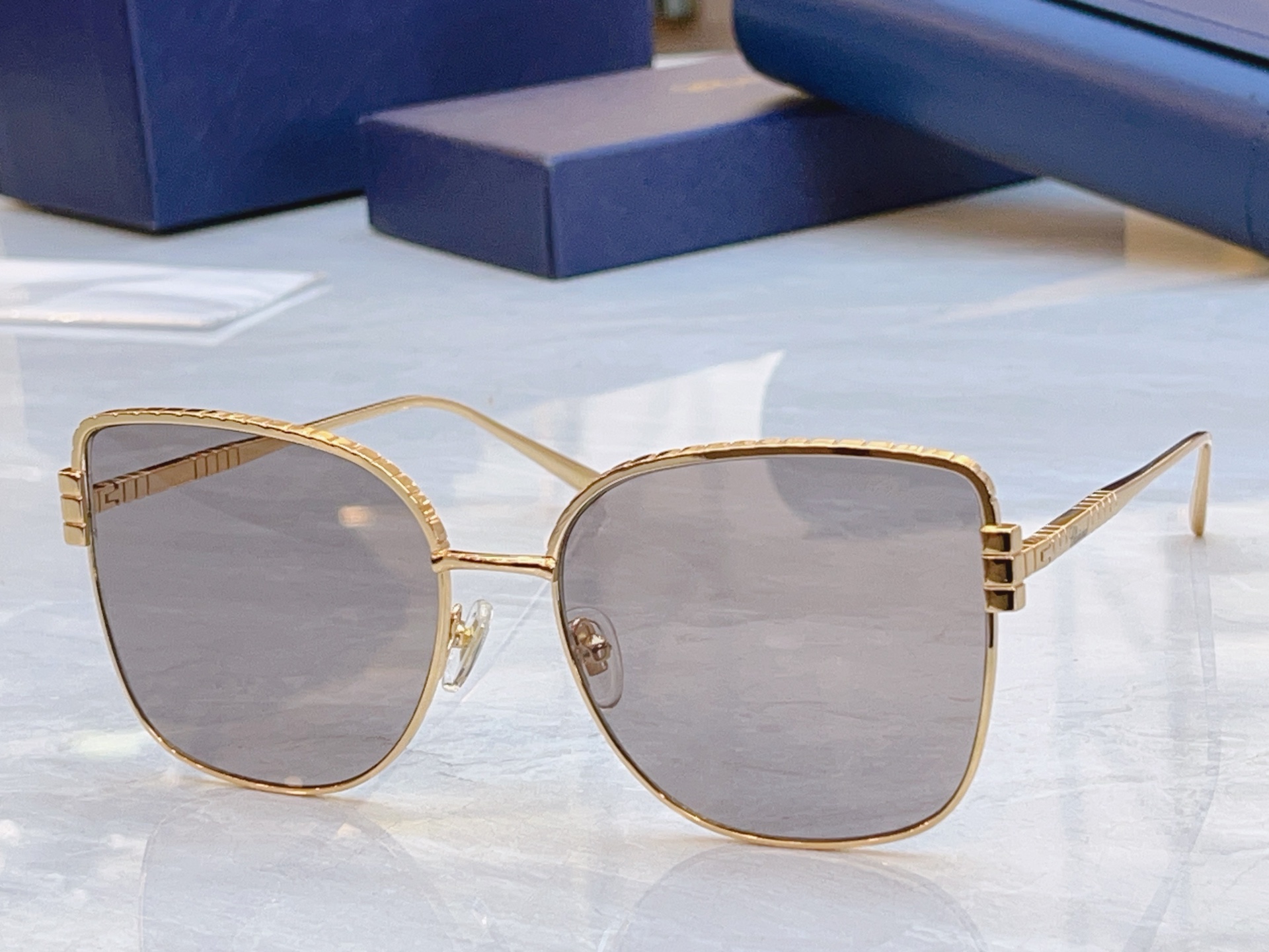 ，【ChoPar*】肖*邦新款太阳镜，MODEL：SCHG947，SIZE：59口17-142